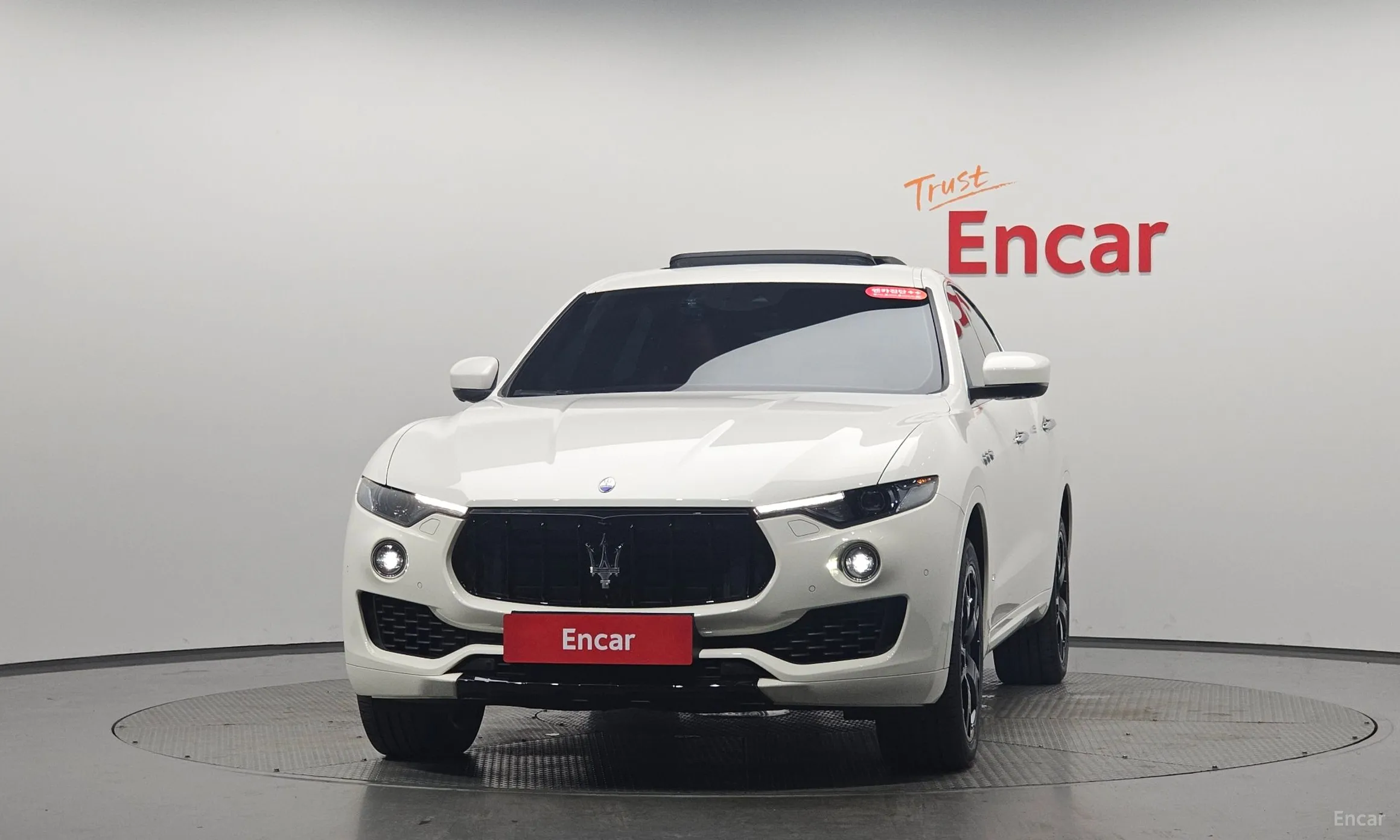 Maserati Levante превью 3