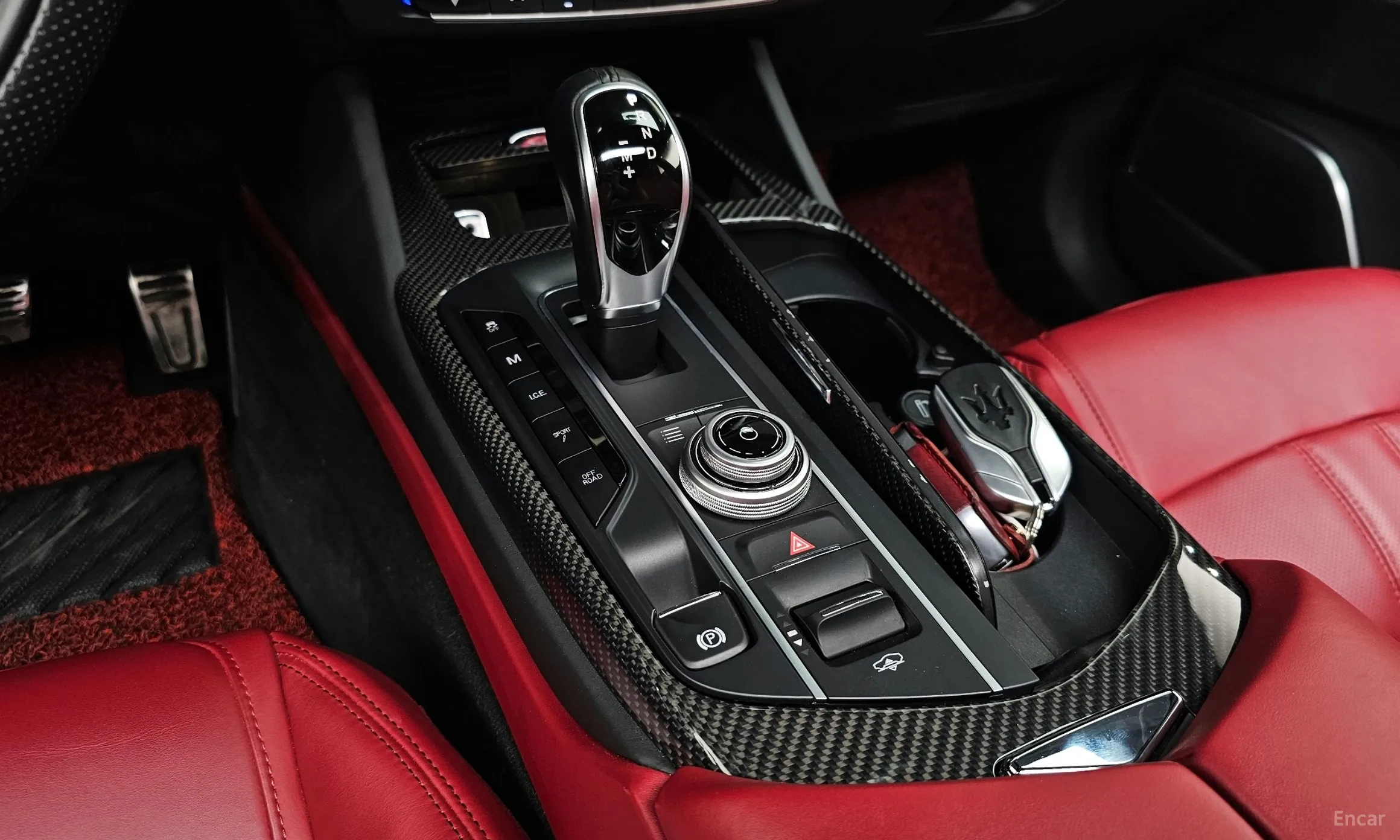 Maserati Levante превью 9