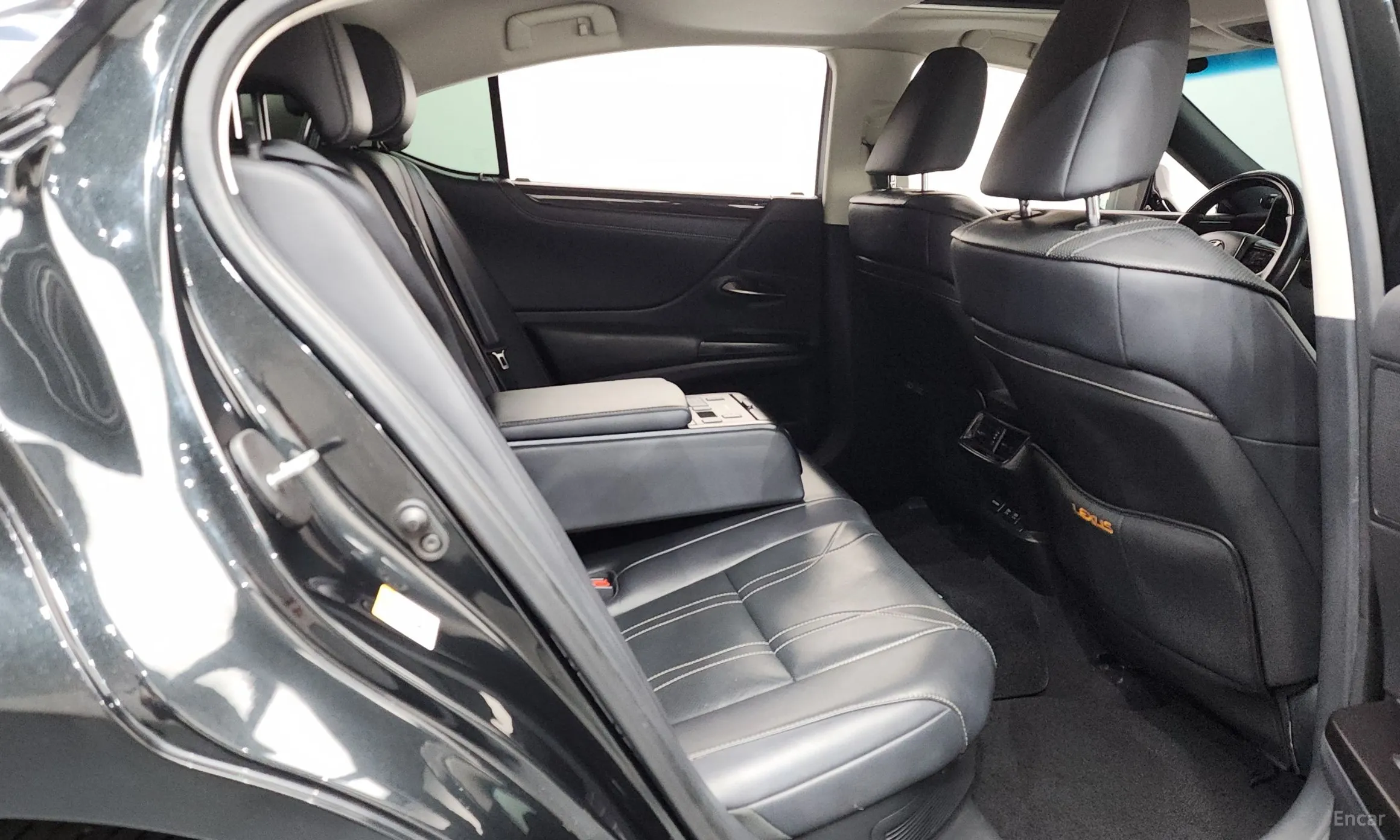 Lexus ES300h 7th Generation превью 11