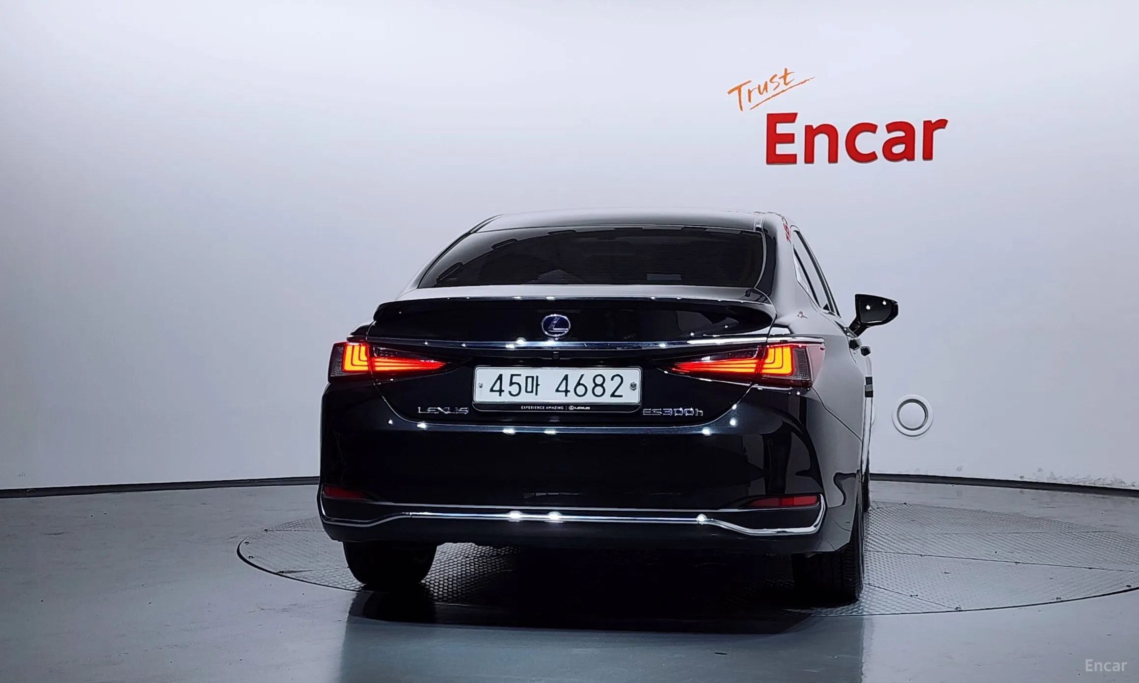 Lexus ES300h 7th Generation превью 4
