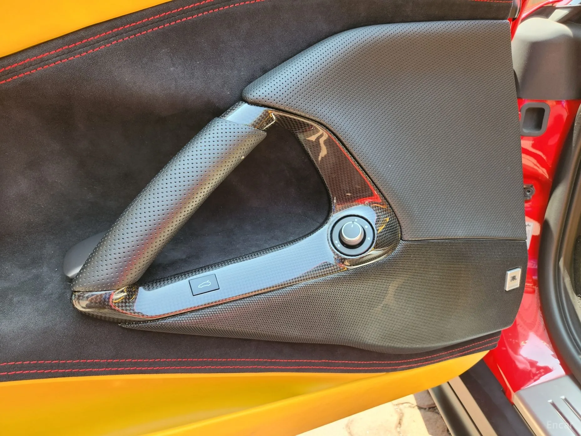 Ferrari 812 Superfast превью 16