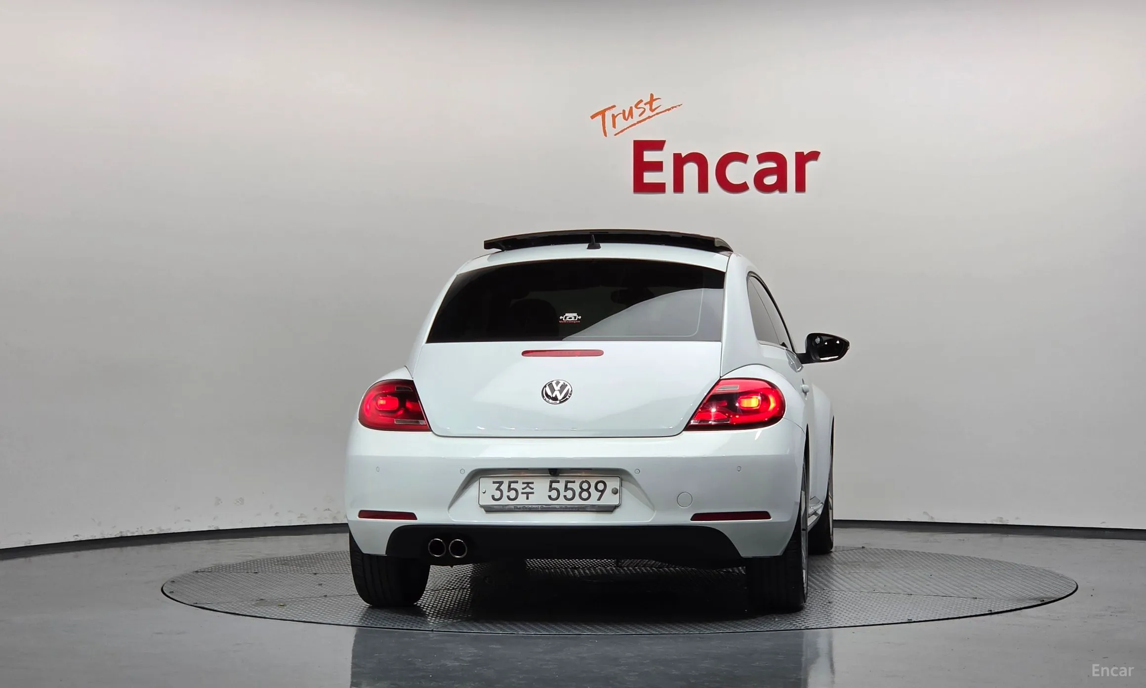 Volkswagen The Beetle превью 4