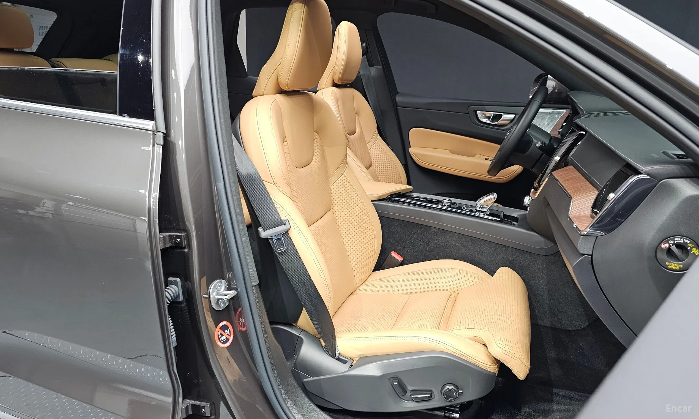 Volvo XC60 Gen 2 превью 12
