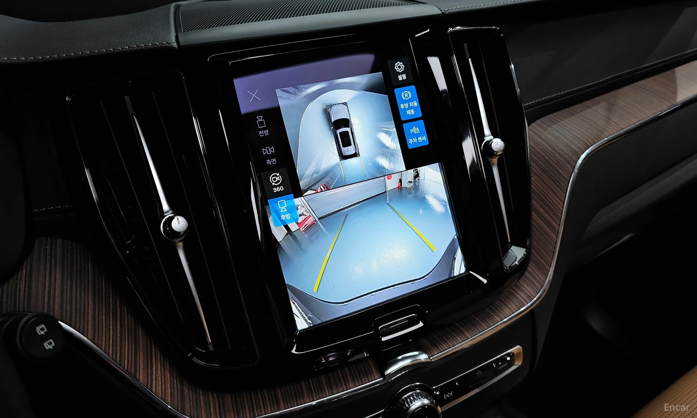 Volvo XC60 Gen 2 превью 16
