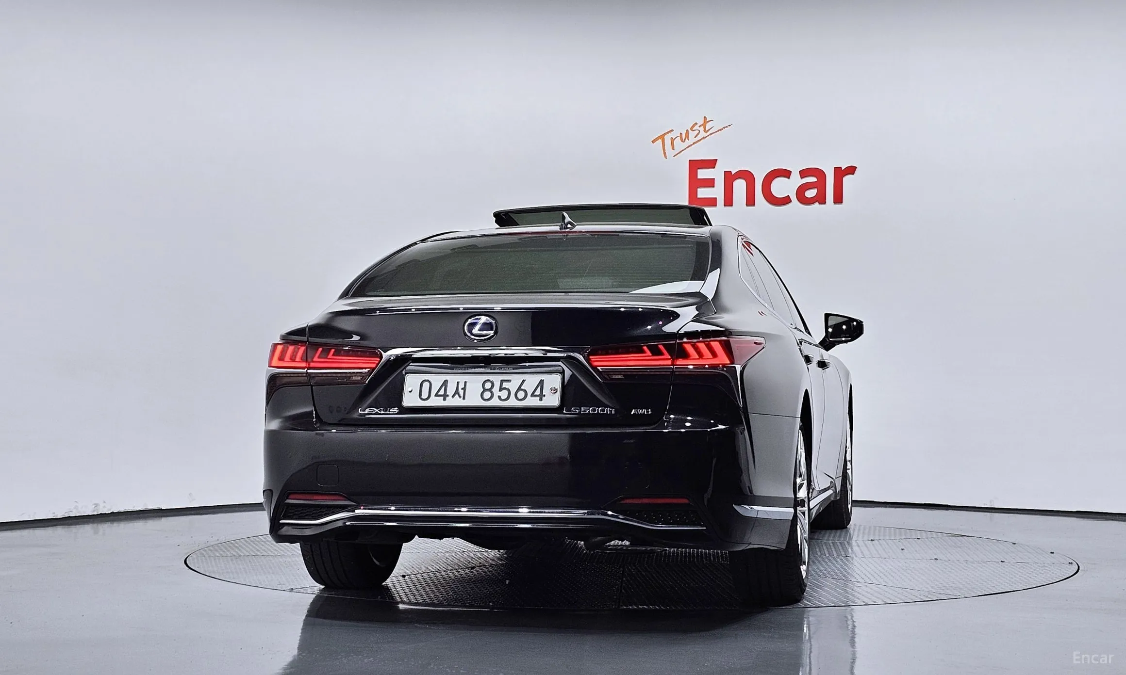 Lexus LS500h Gen 5 превью 4