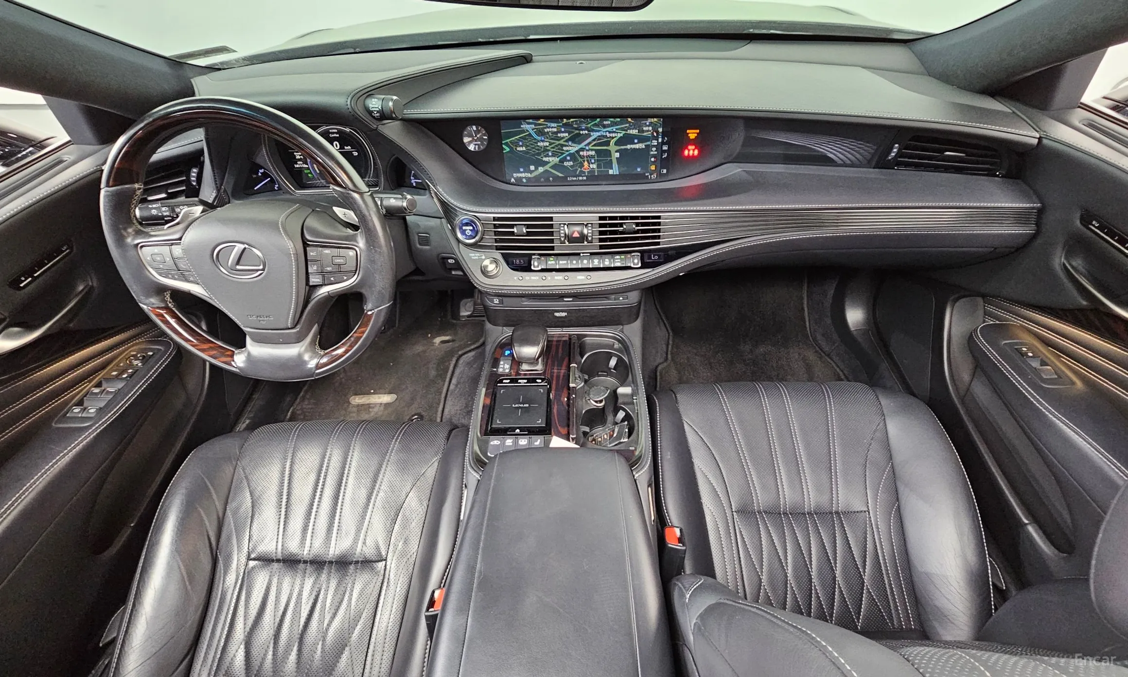 Lexus LS500h Gen 5 превью 7