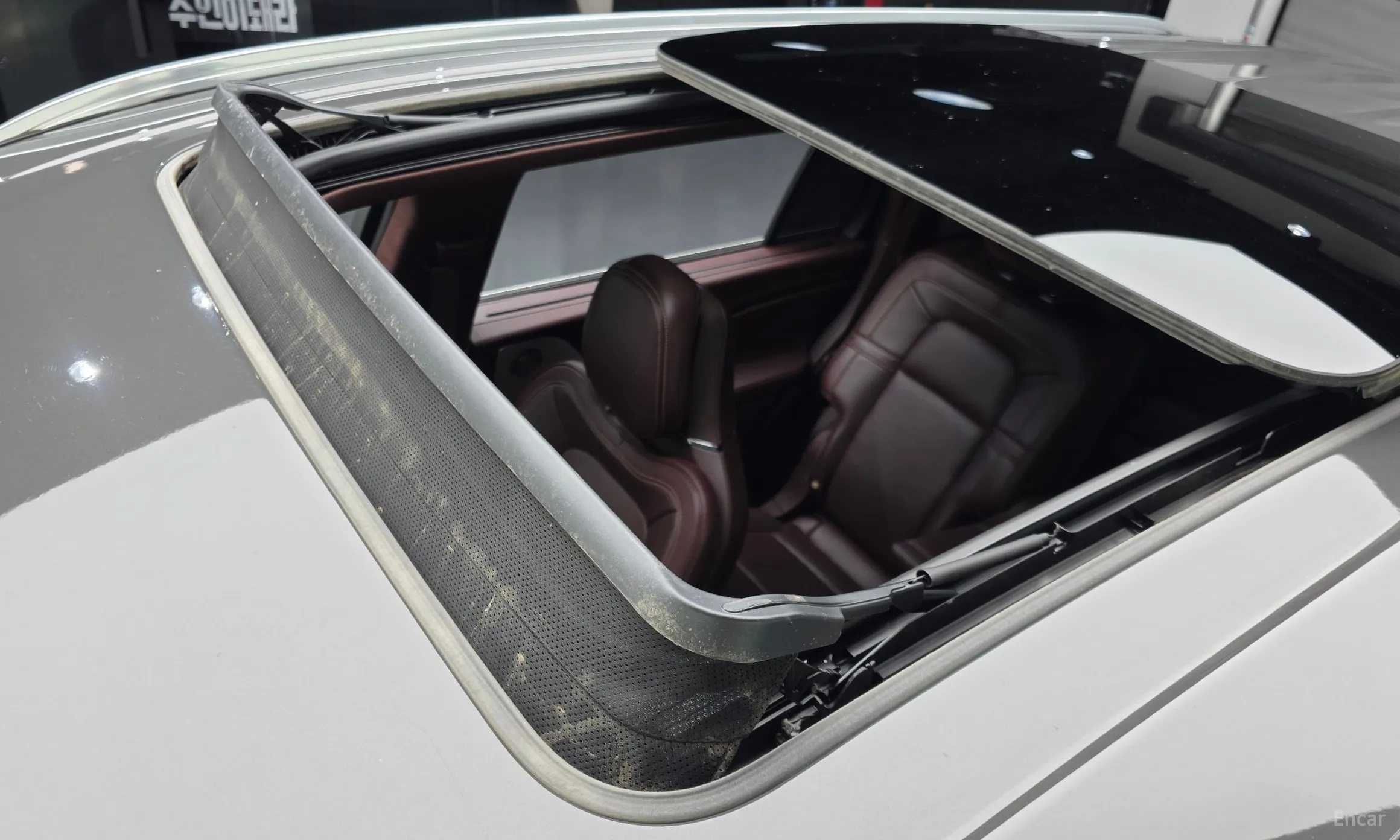 Lincoln Aviator 2nd Generation превью 19