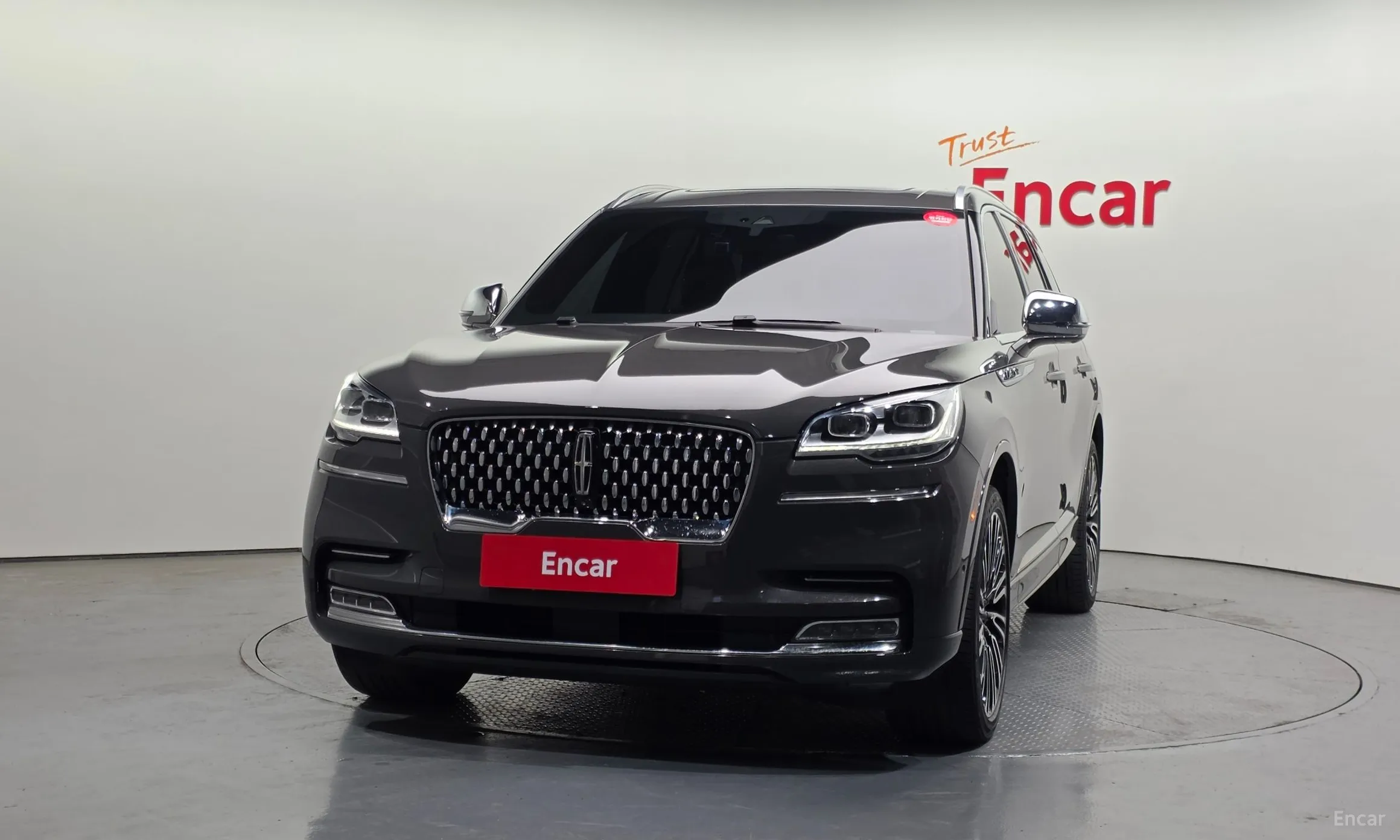 Lincoln Aviator 2nd Generation превью 3
