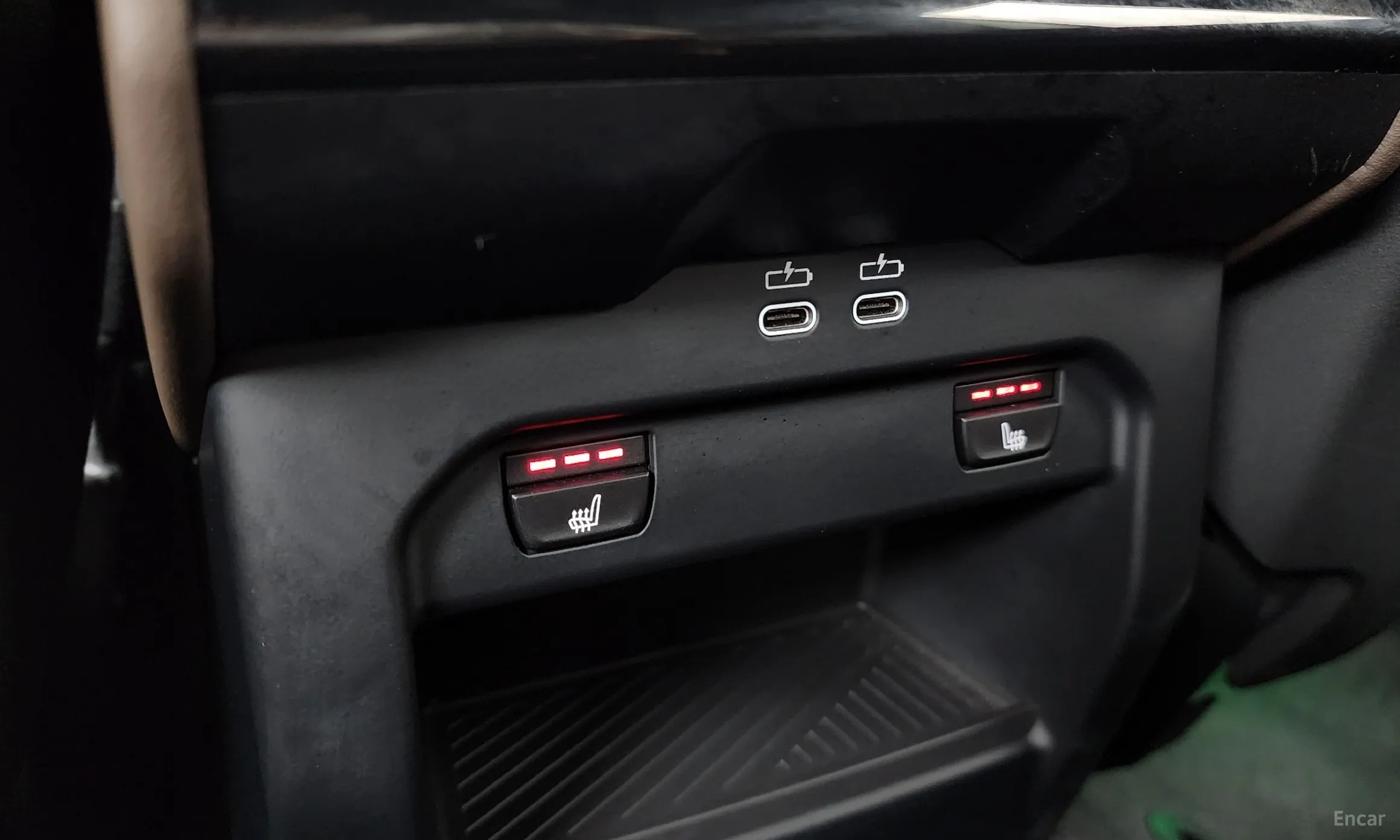 BMW 5 Series (G60) превью 19