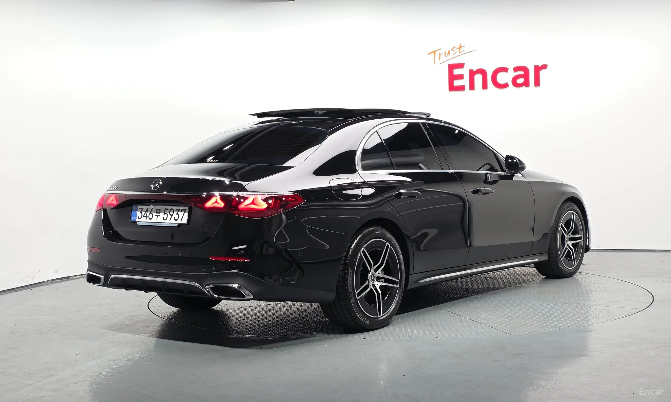 Mercedes Benz E-Class W214