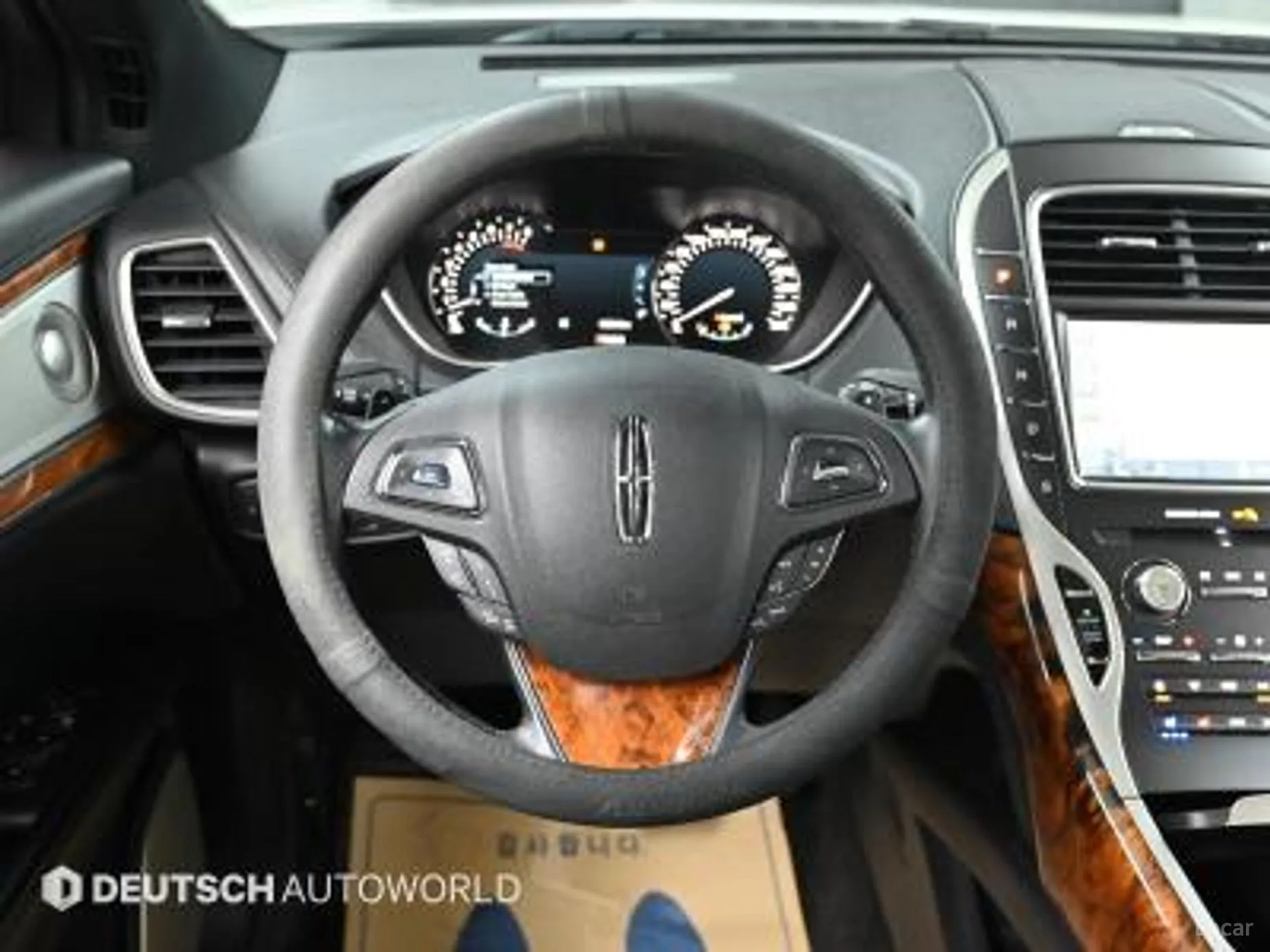 Lincoln MKX 2nd Generation превью 13