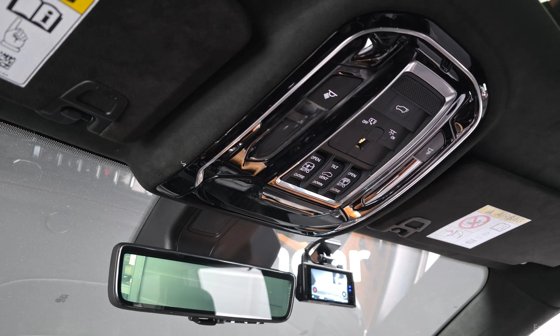 Jeep Grand Cherokee (WL) превью 17
