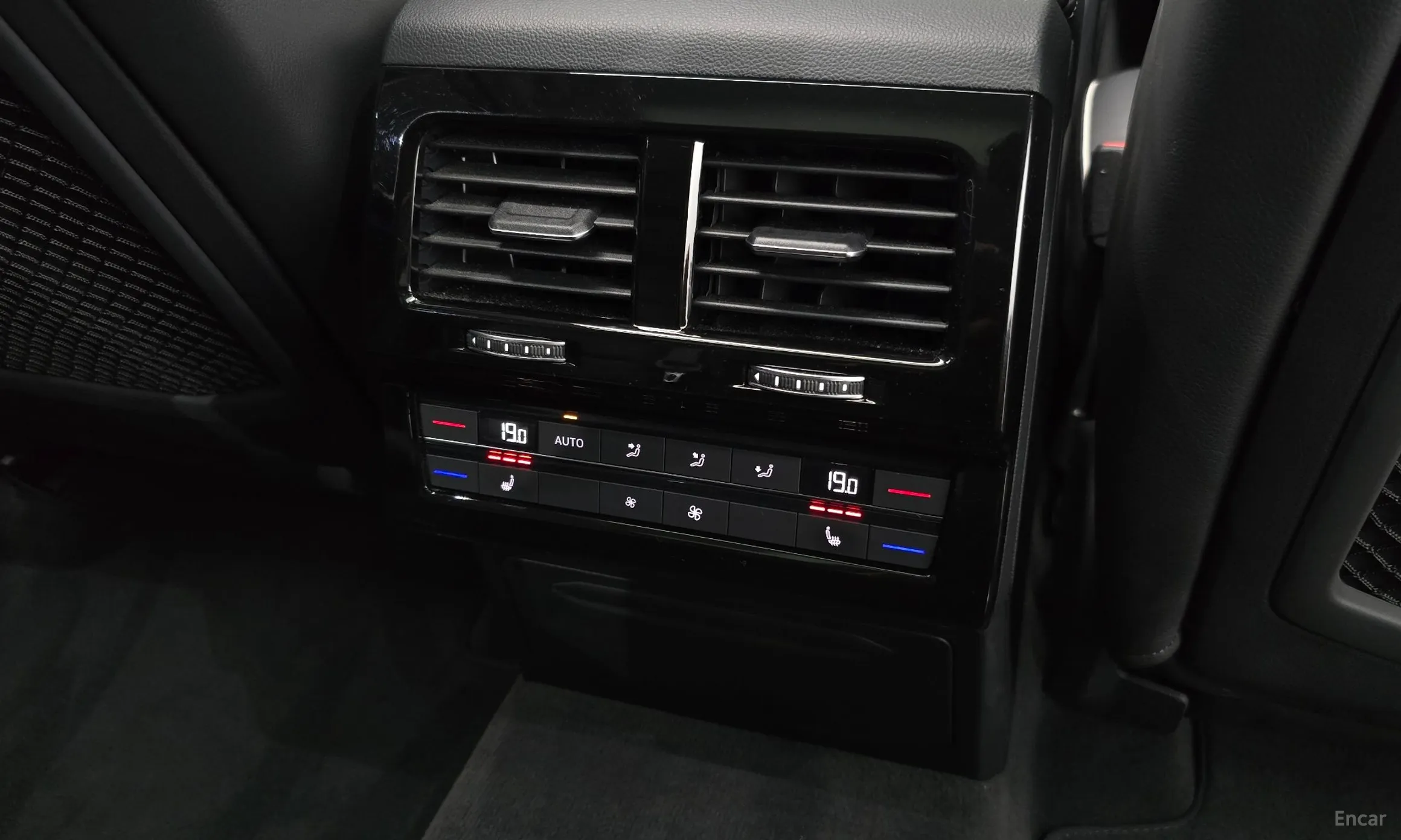 Volkswagen Touareg 3rd Generation превью 19