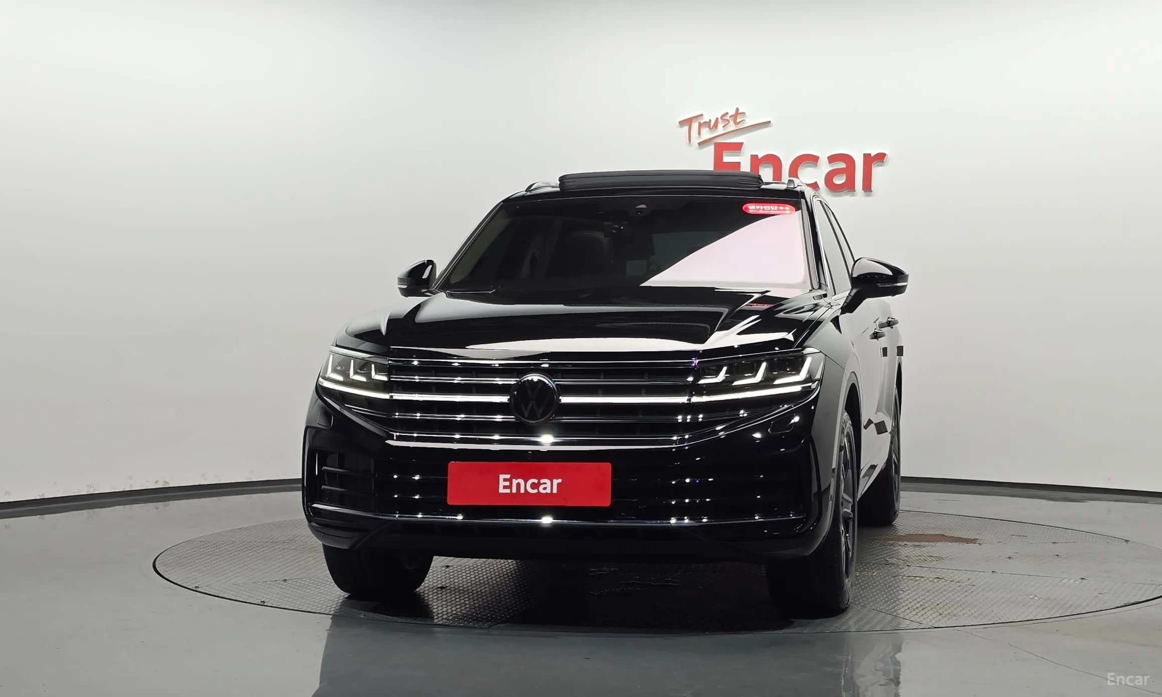 Volkswagen Touareg 3rd Generation превью 3