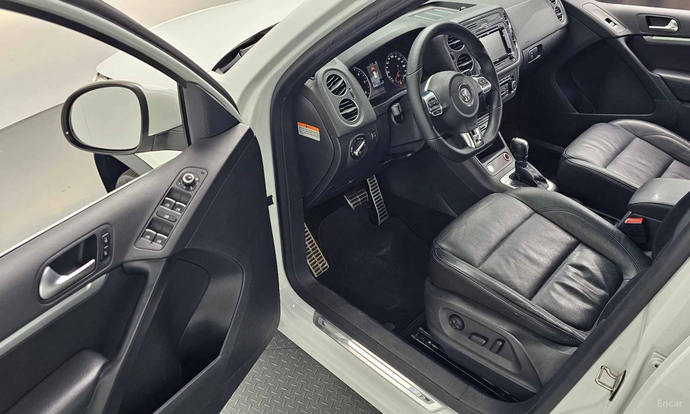 Volkswagen New Tiguan превью 10