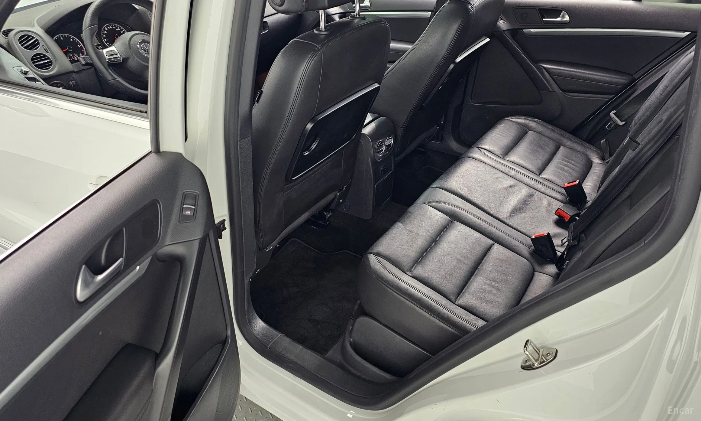 Volkswagen New Tiguan превью 12
