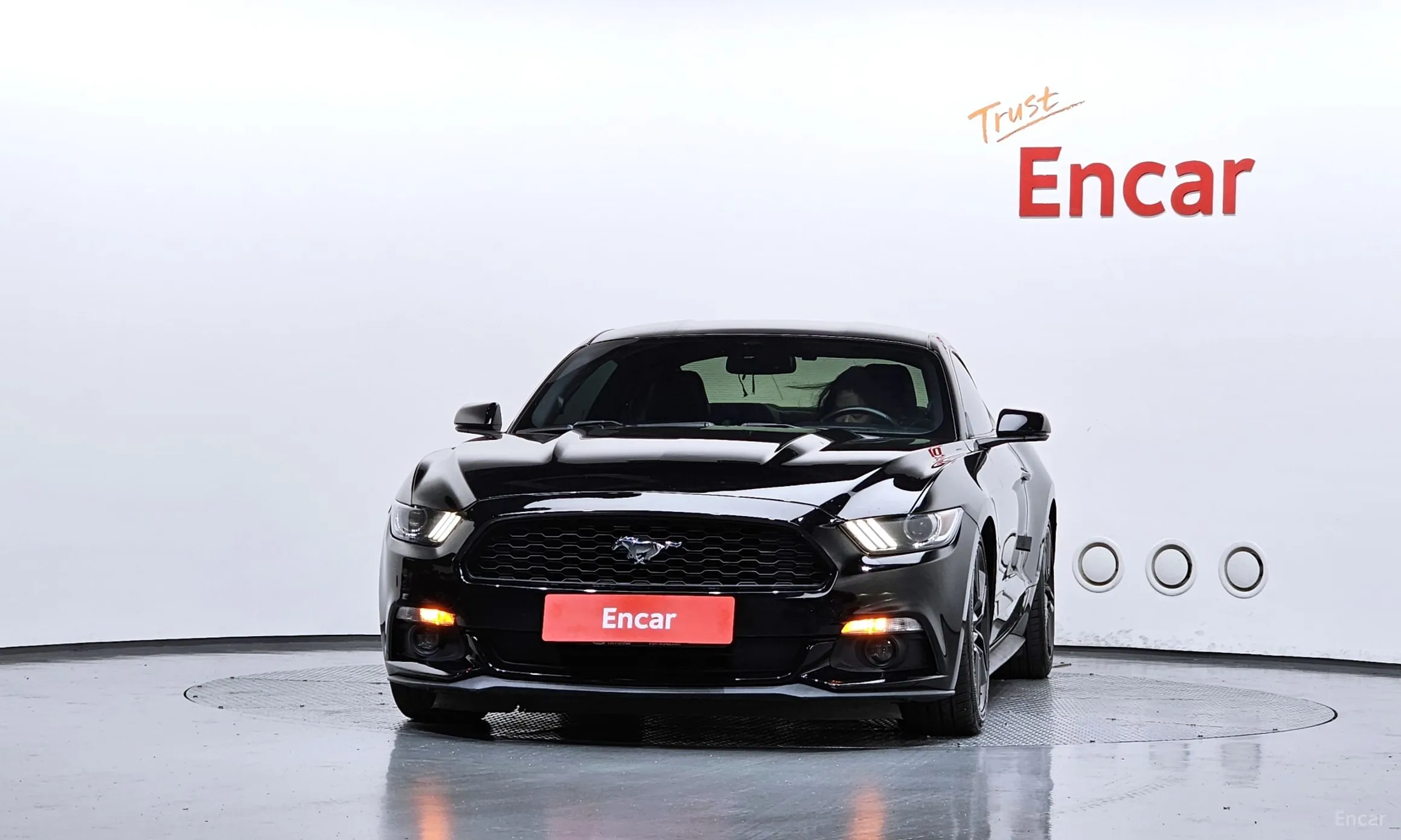 Ford Mustang превью 3