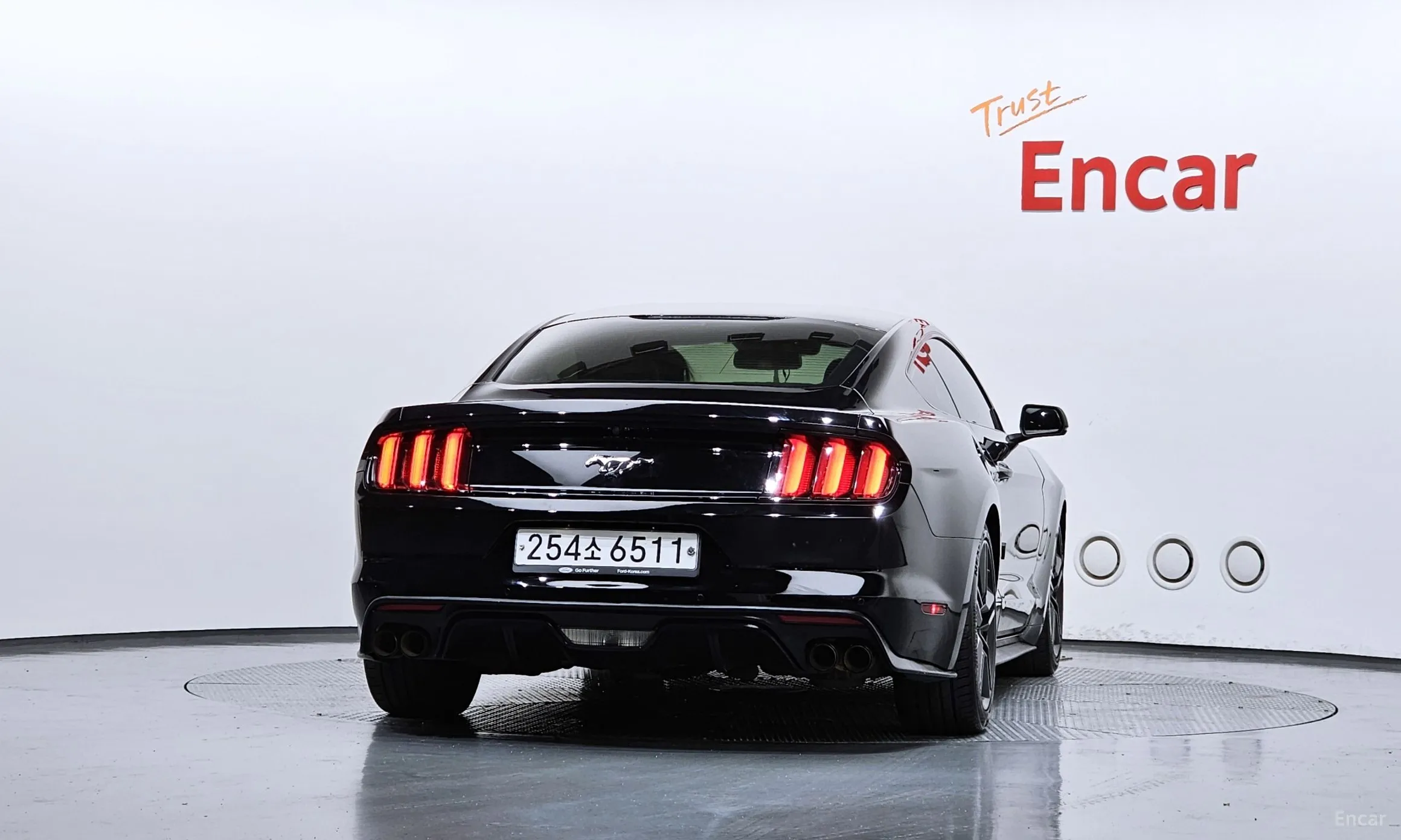 Ford Mustang превью 4