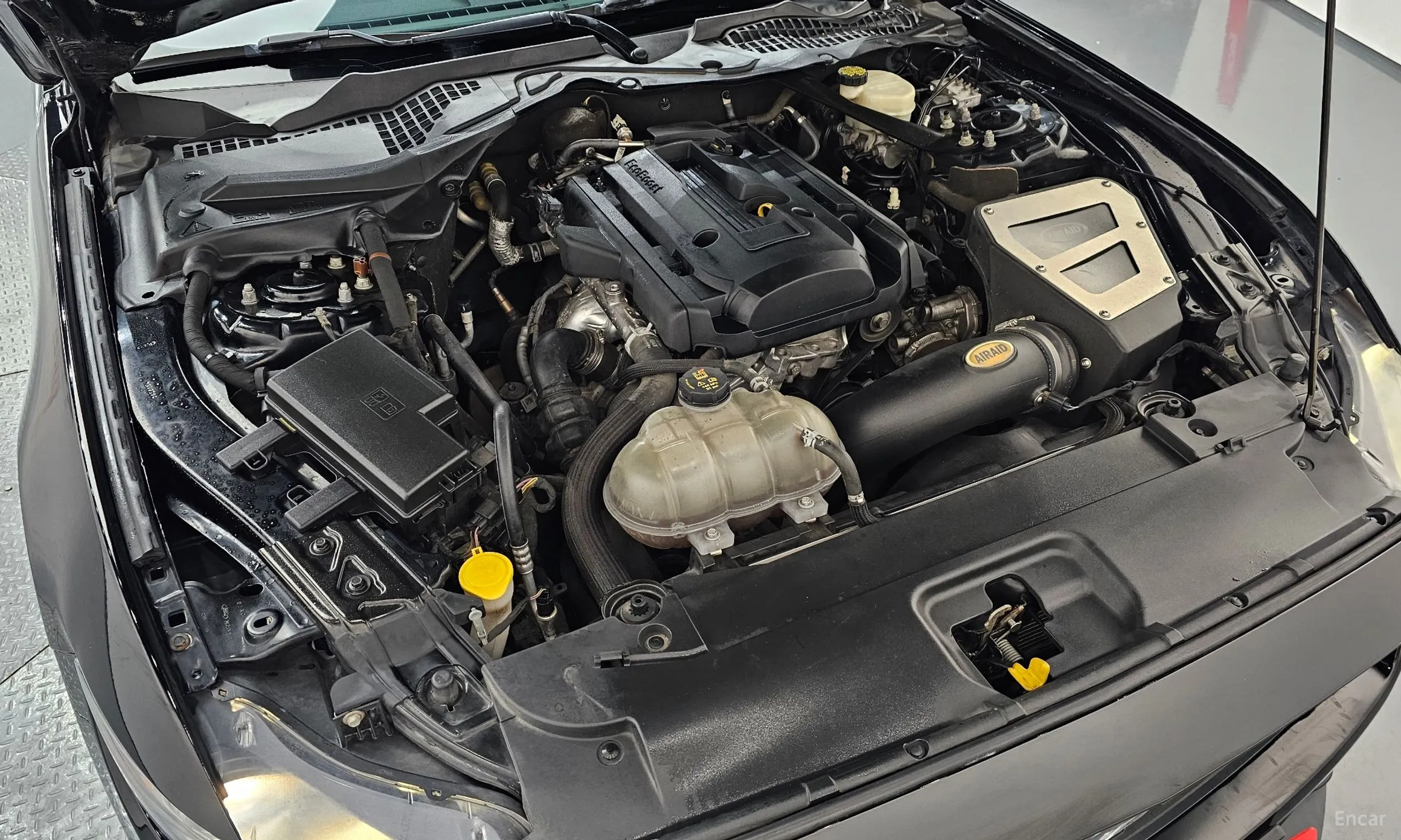 Ford Mustang превью 6