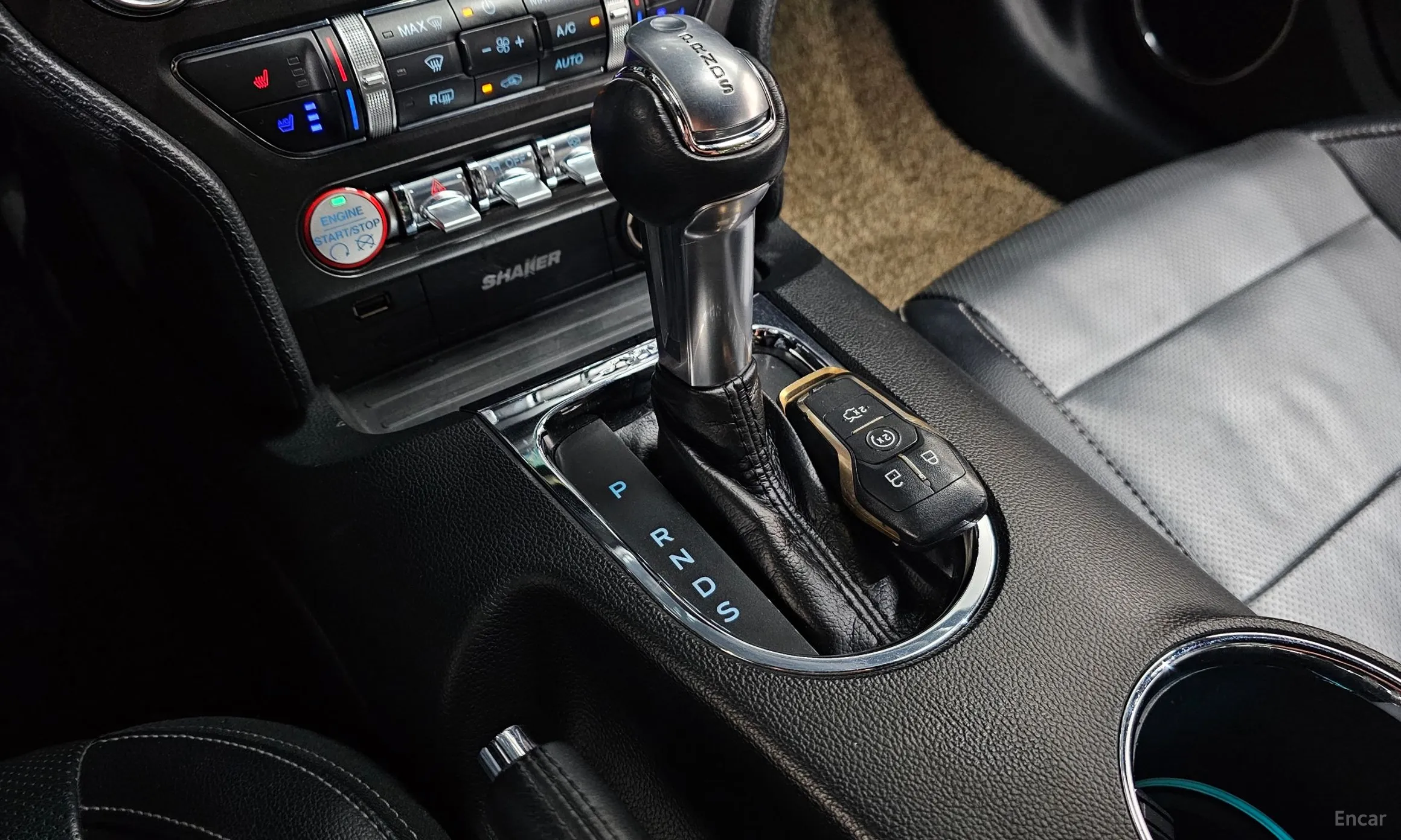 Ford Mustang превью 9