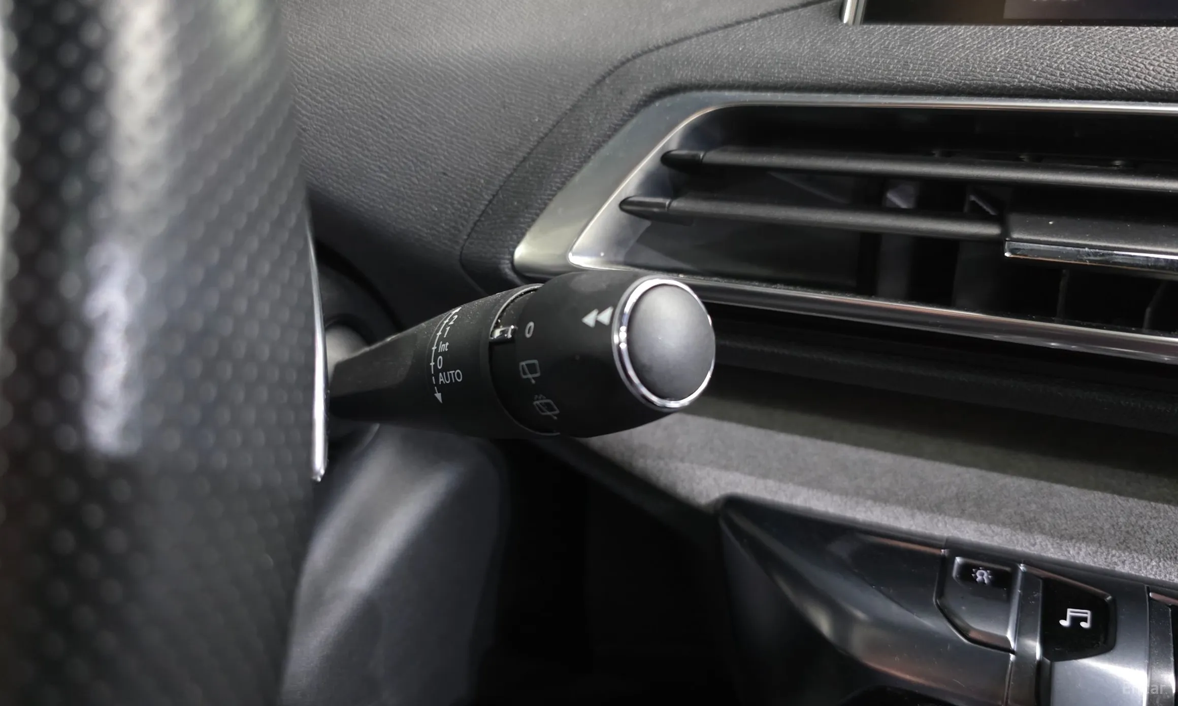 Peugeot 5008 2nd generation превью 18