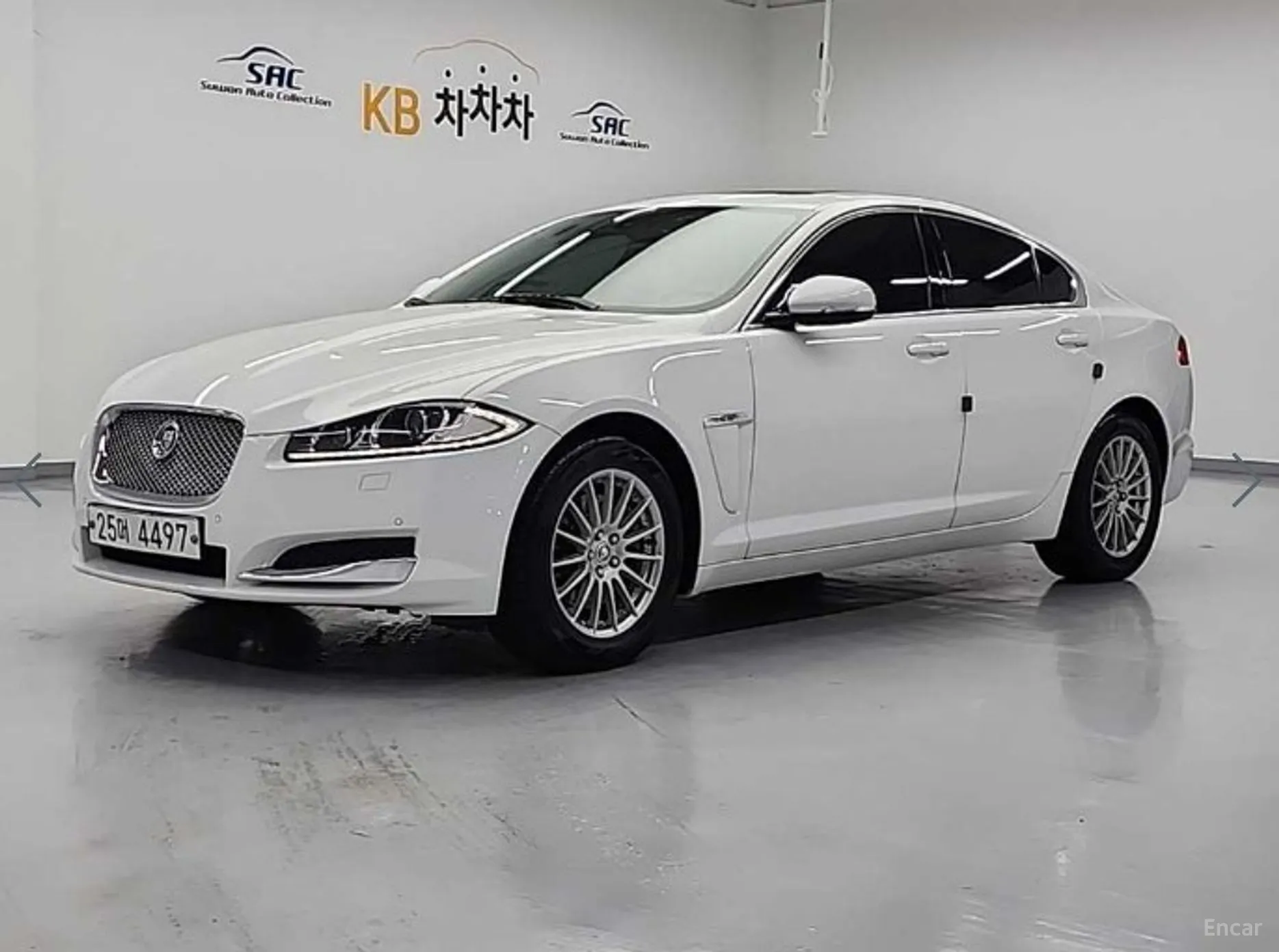 Jaguar New XF