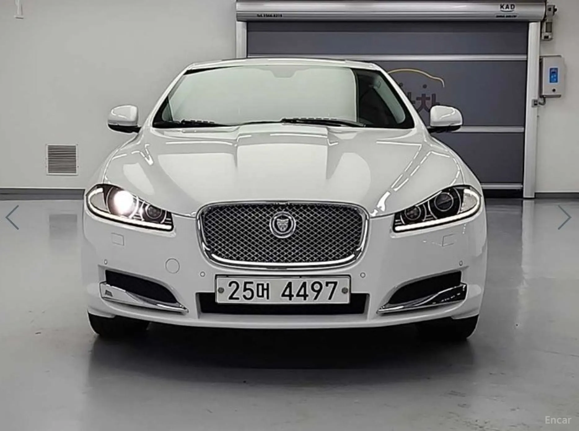 Jaguar New XF