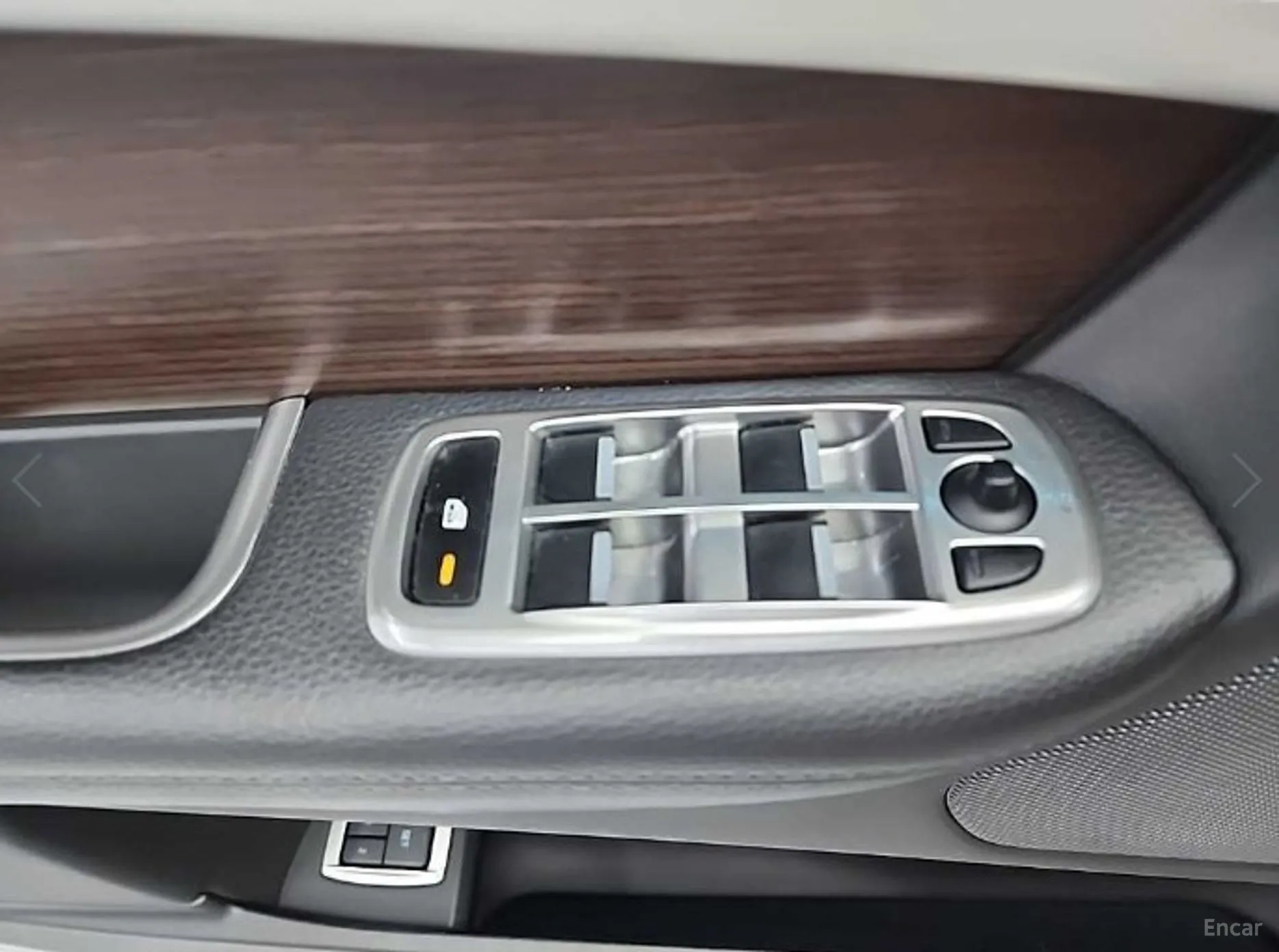 Jaguar New XF превью 16