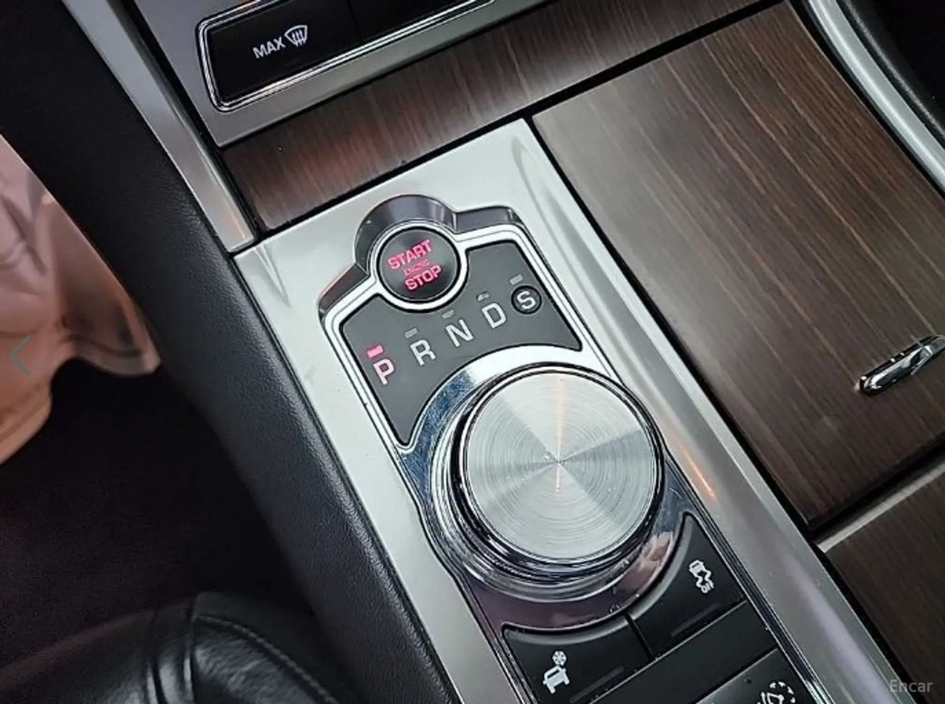 Jaguar New XF превью 8