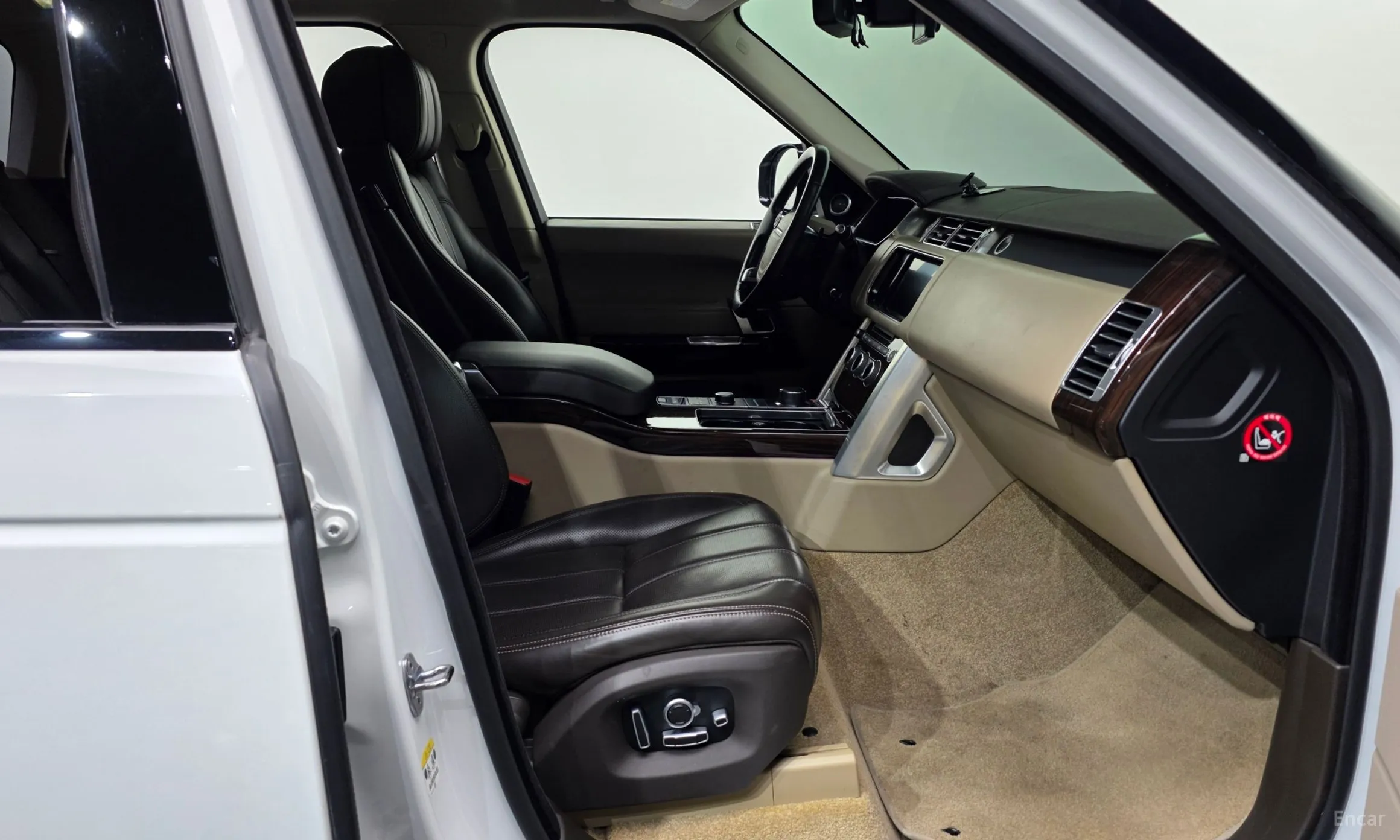 Land Rover Range Rover 4th Generation превью 11