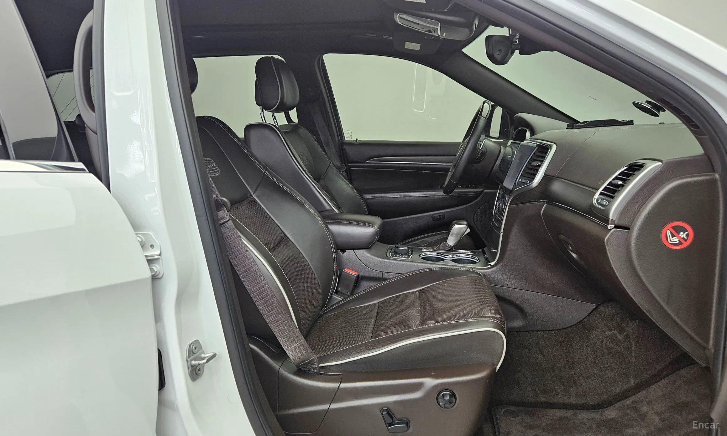 Jeep Grand Cherokee превью 11