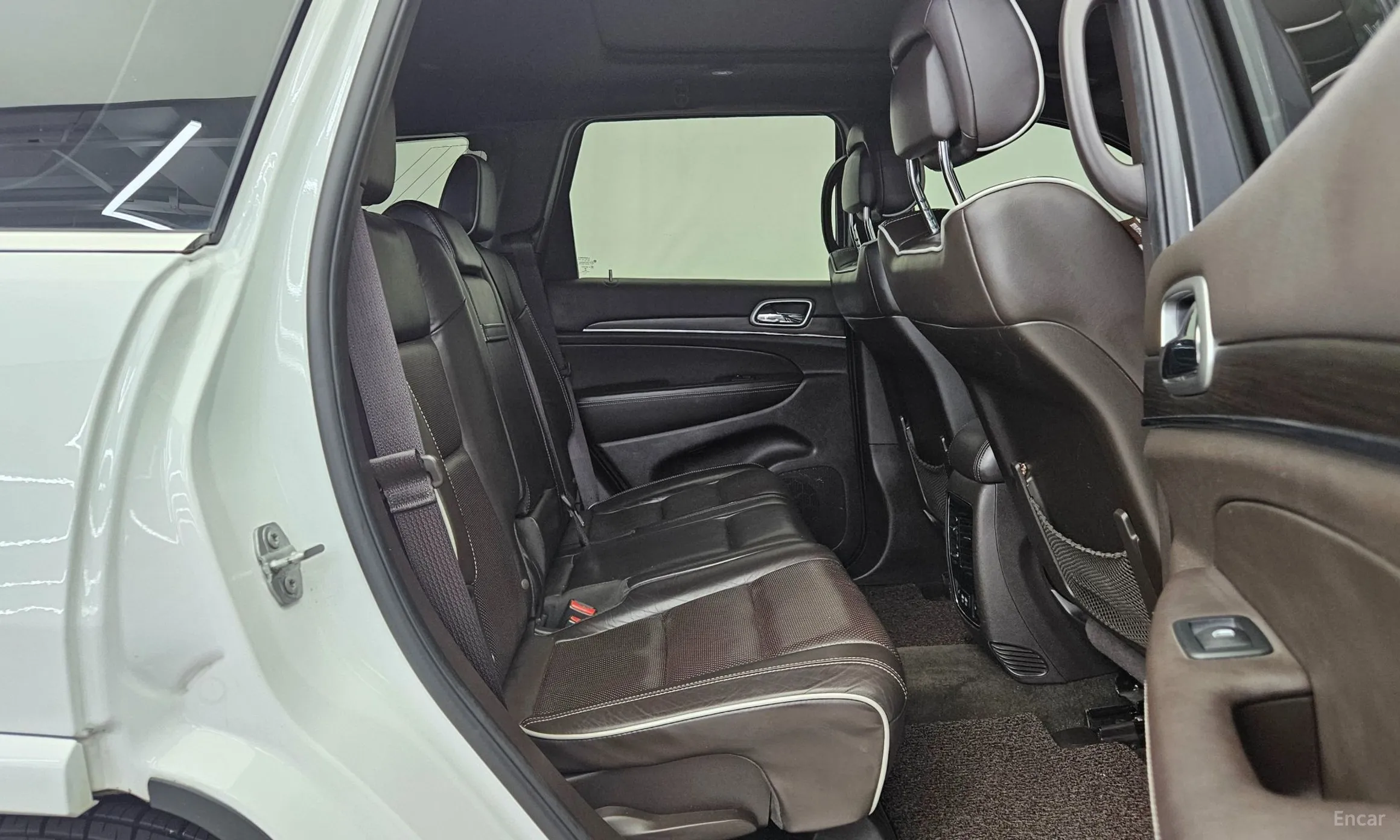 Jeep Grand Cherokee превью 12
