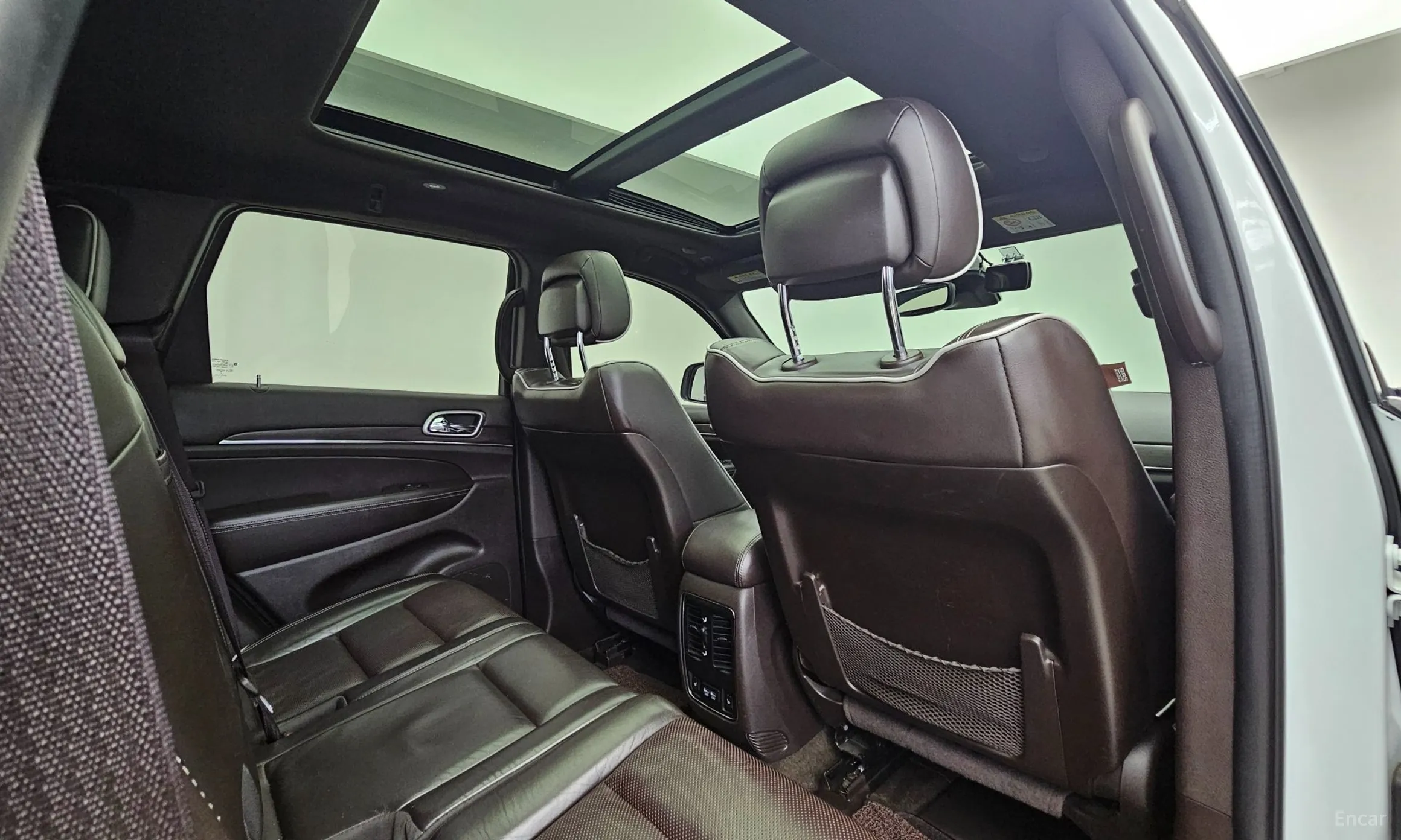 Jeep Grand Cherokee превью 18