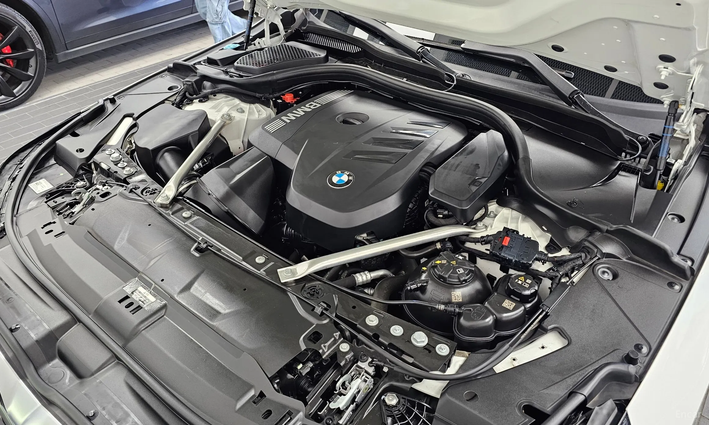 BMW 5 Series (G60) превью 6