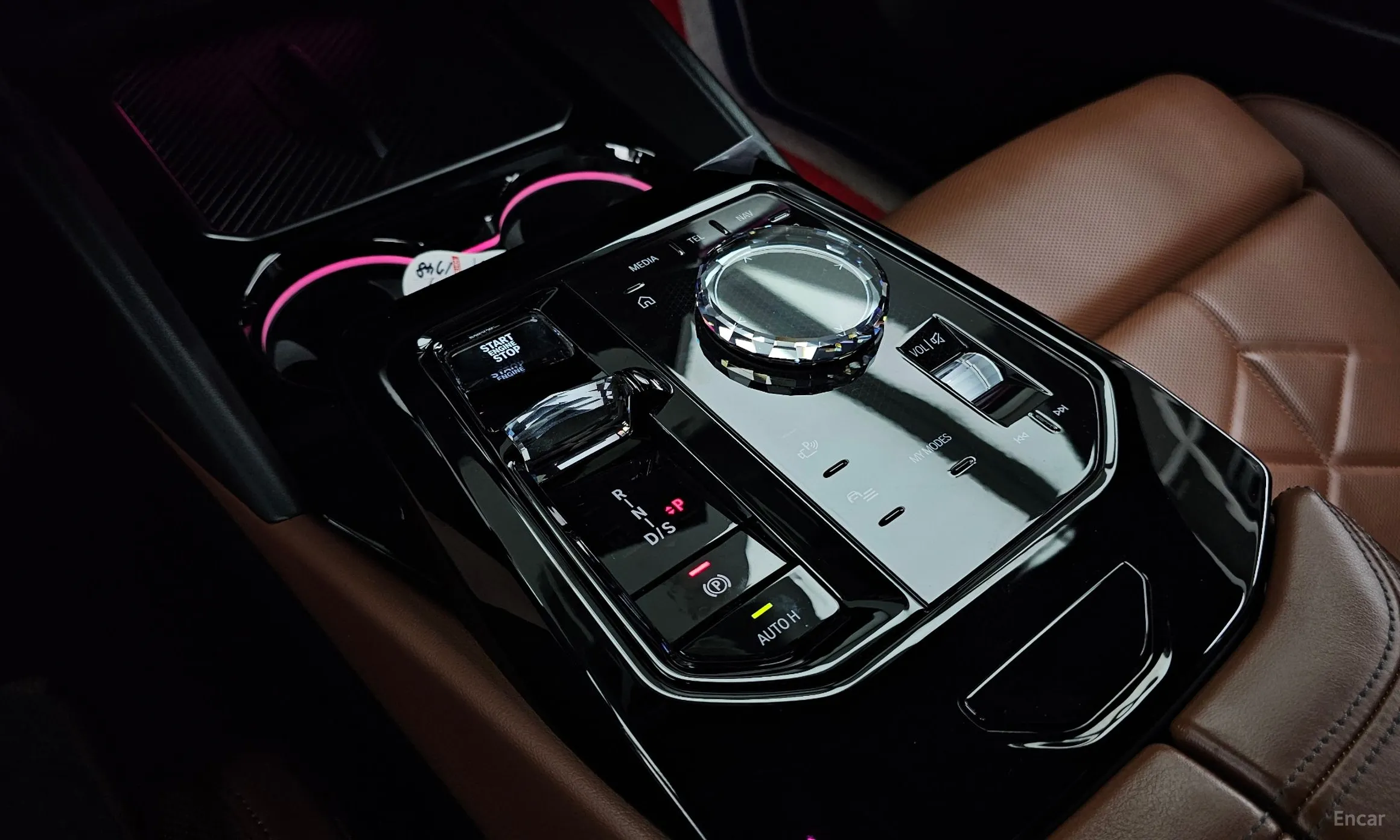 BMW 5 Series (G60) превью 9