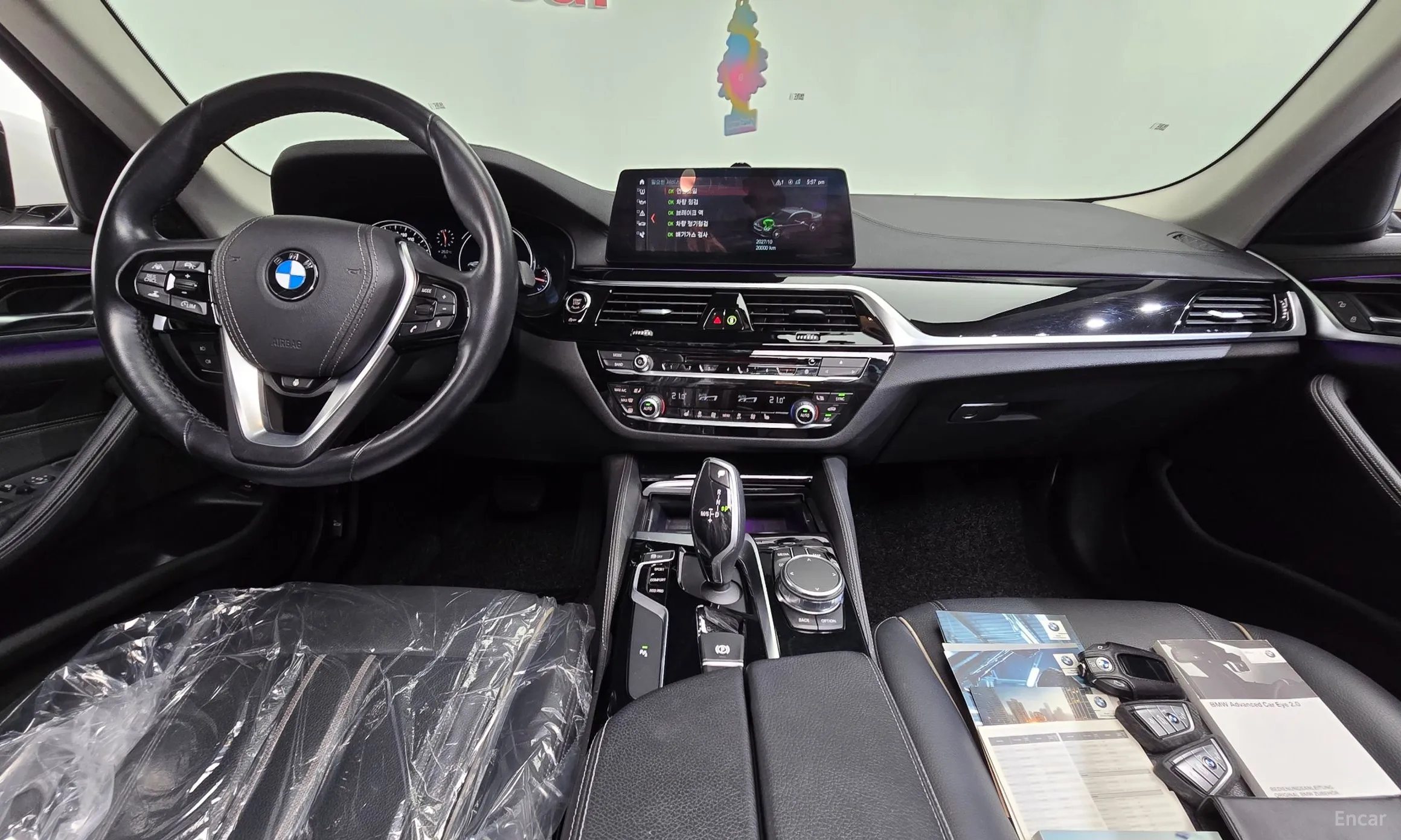 BMW 5 Series (G30) превью 7