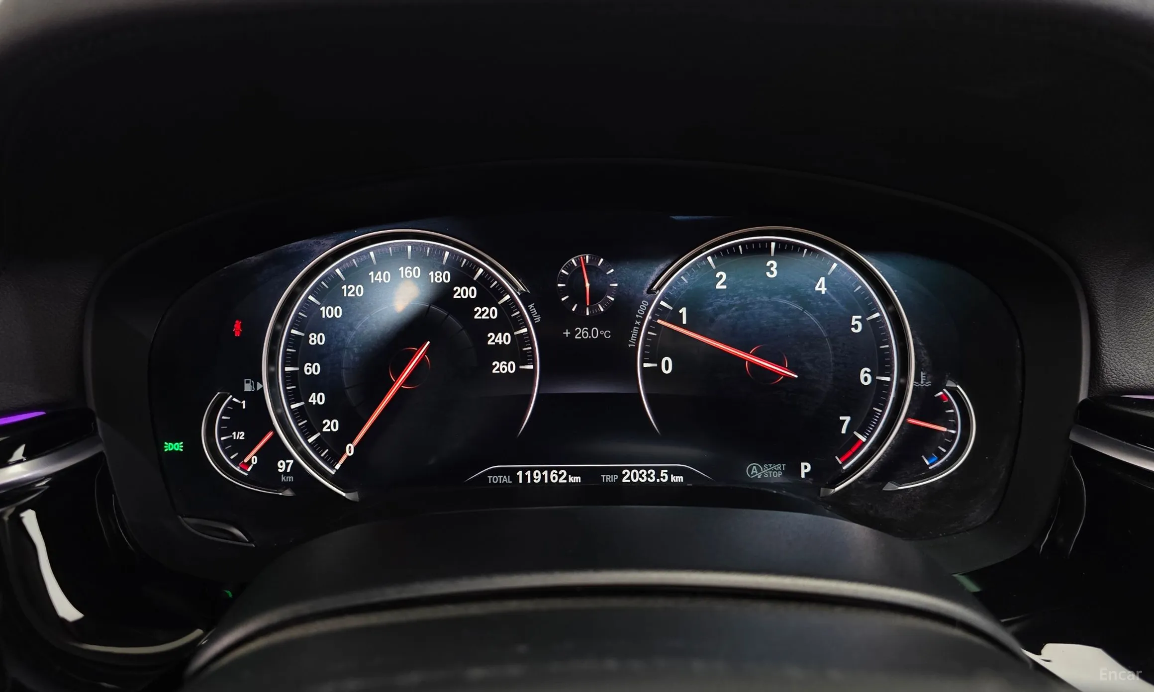 BMW 5 Series (G30) превью 8