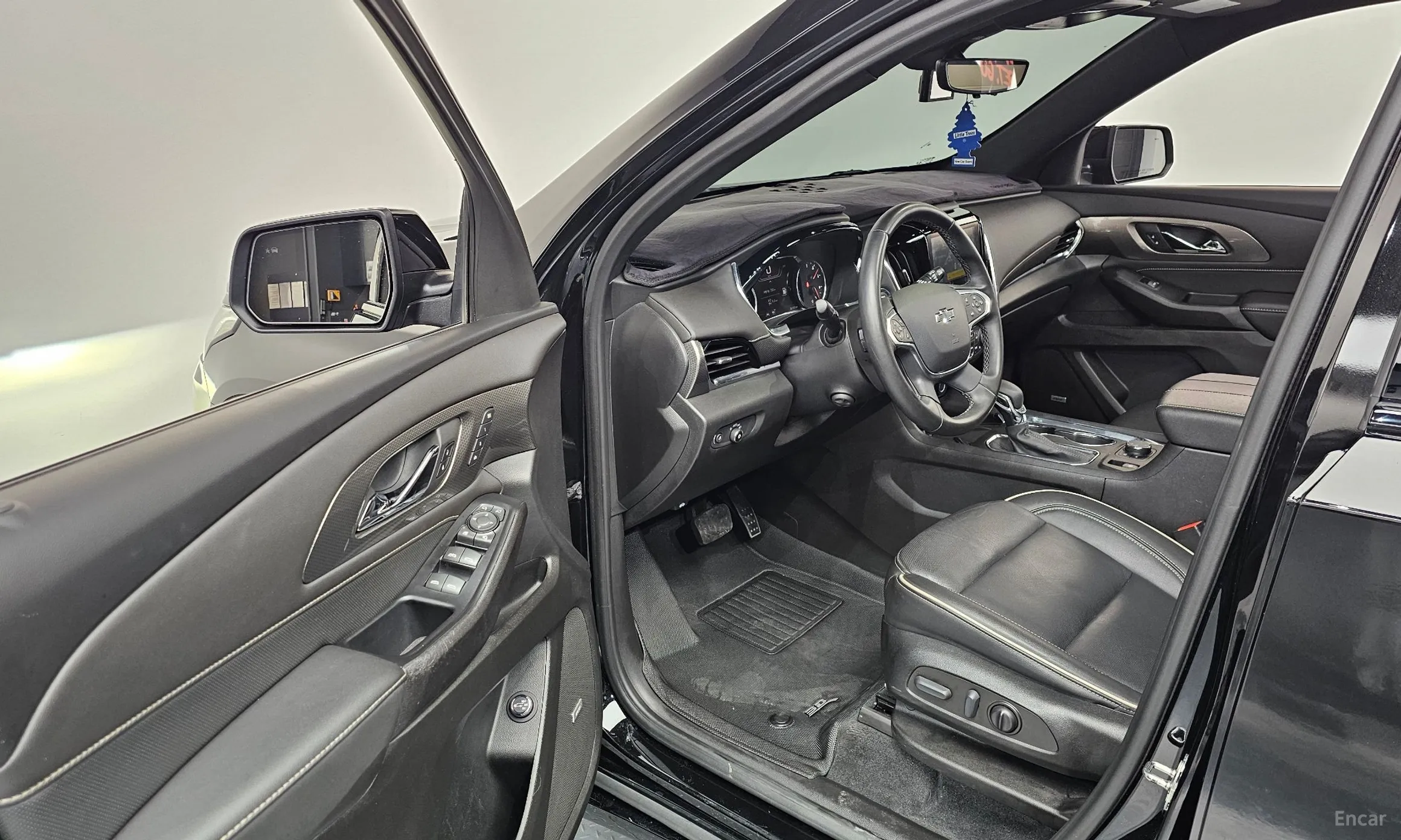 Chevrolet (GM Daewoo) Traverse превью 10