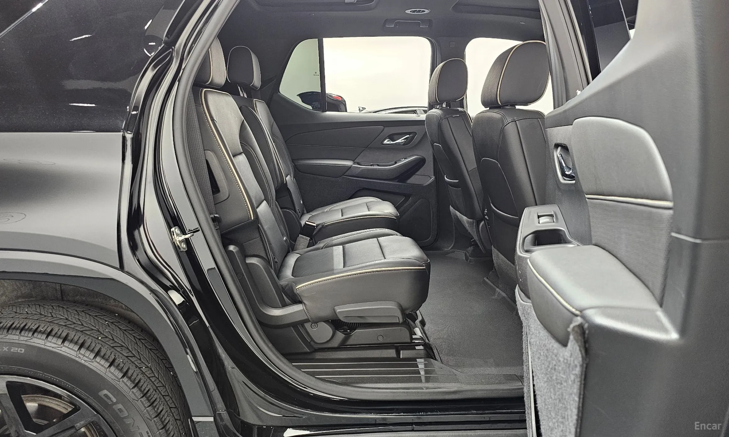 Chevrolet (GM Daewoo) Traverse превью 11
