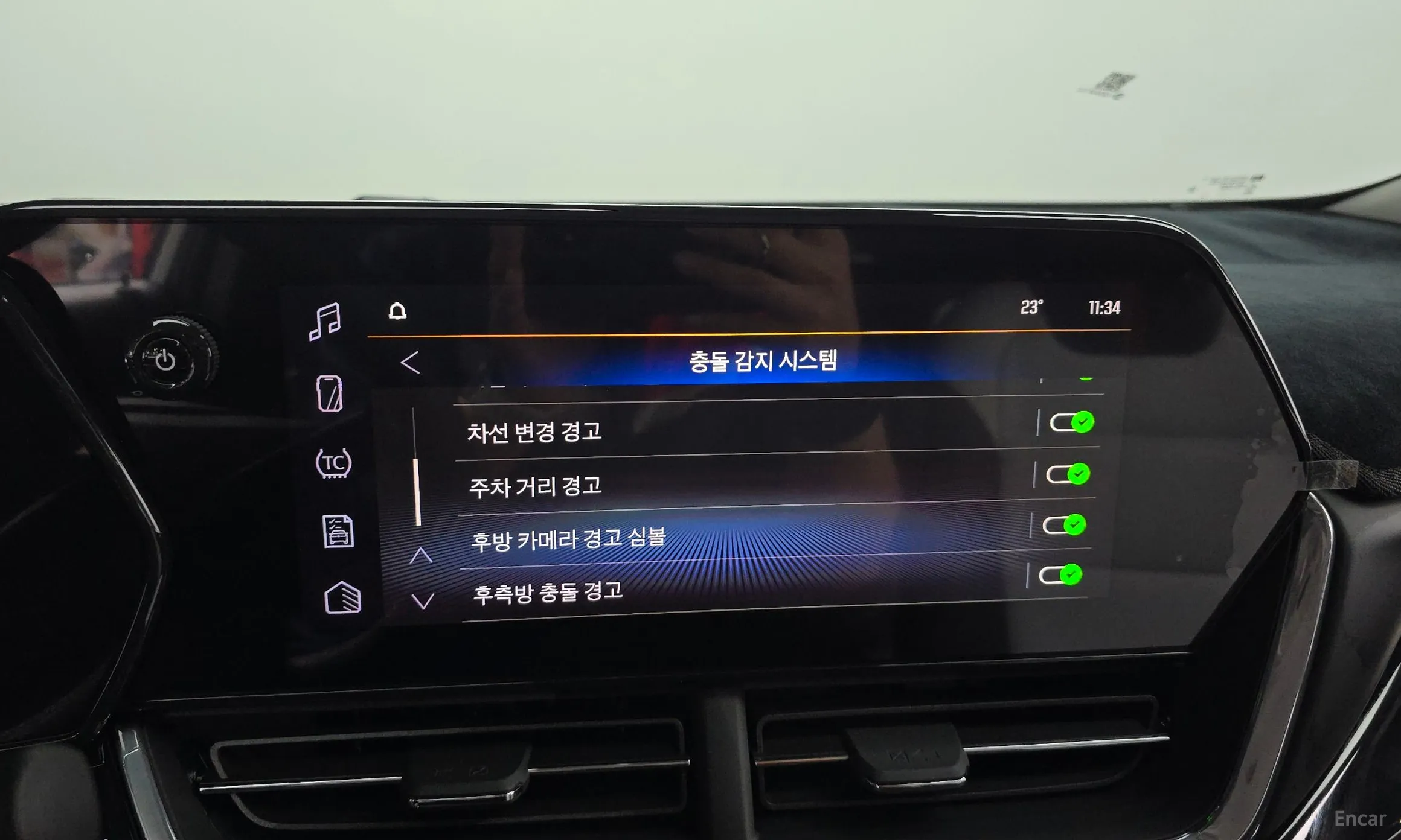 Chevrolet (GM Daewoo) Trax Crossover превью 15
