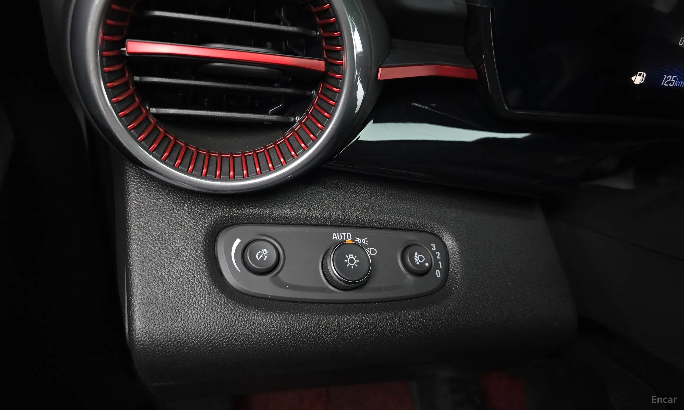 Chevrolet (GM Daewoo) Trax Crossover превью 17