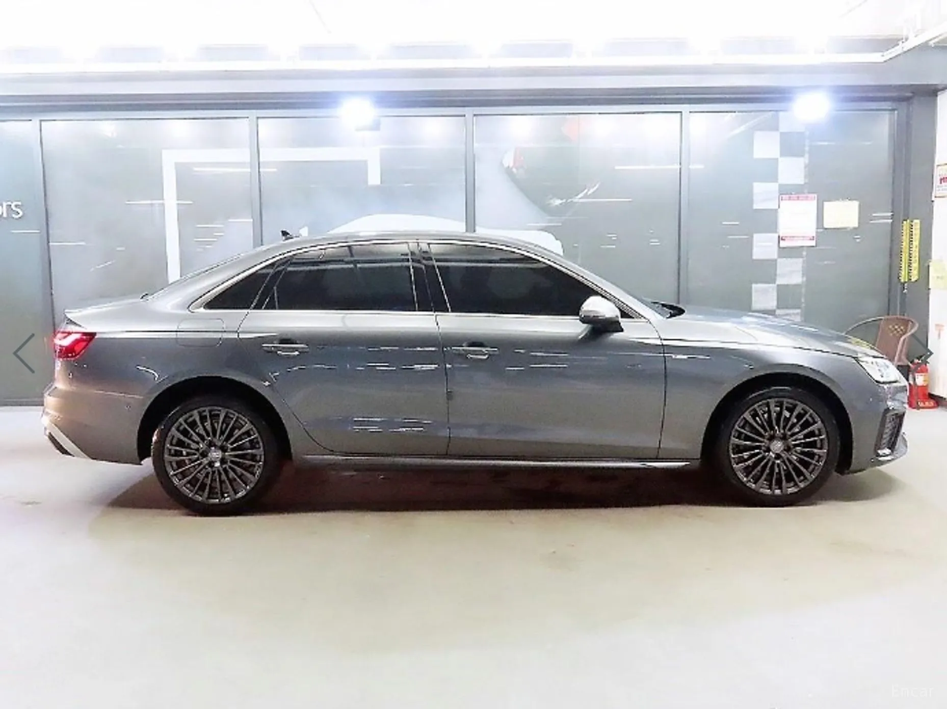 Audi A4 (B9) превью 3