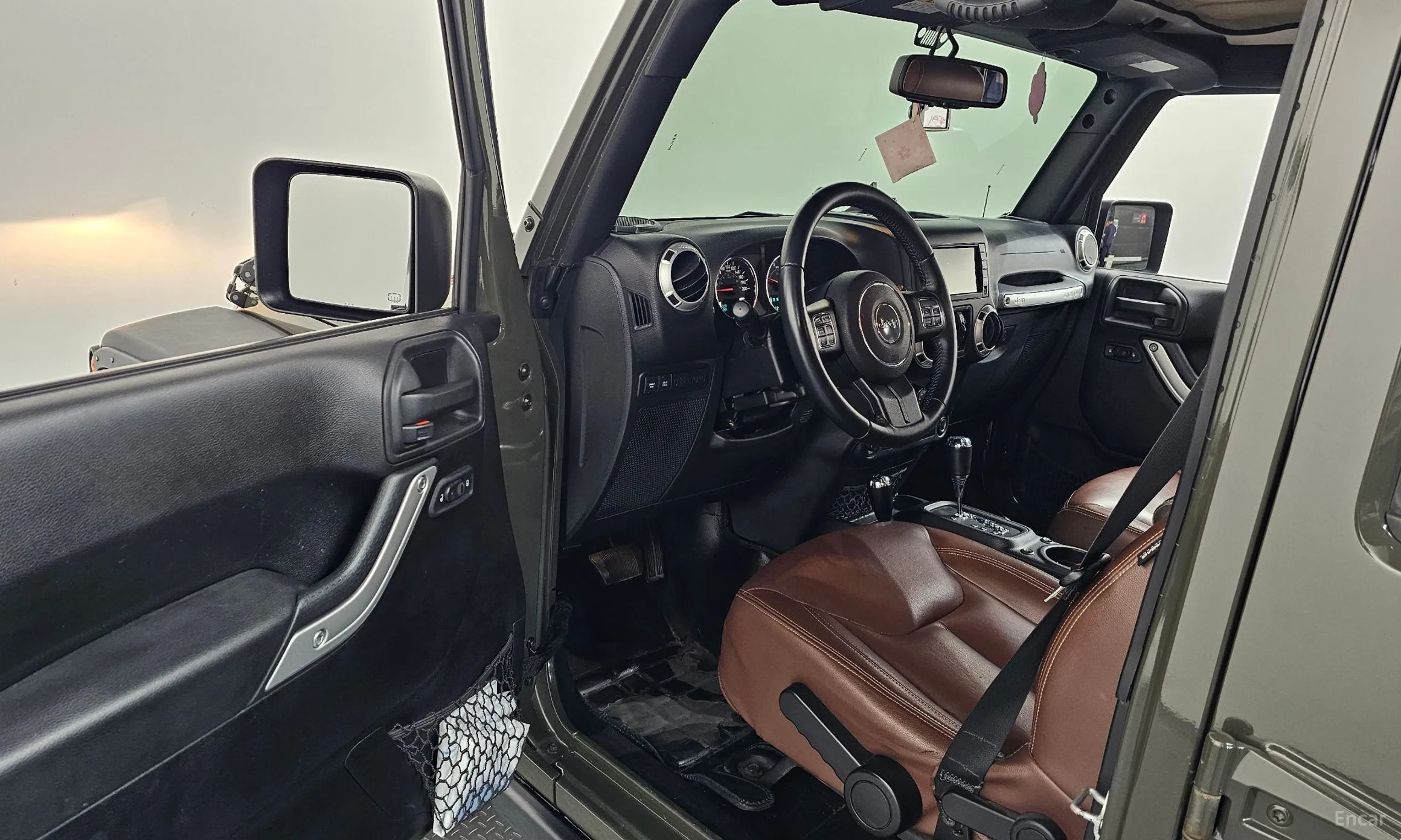 Jeep Wrangler (JK) превью 10