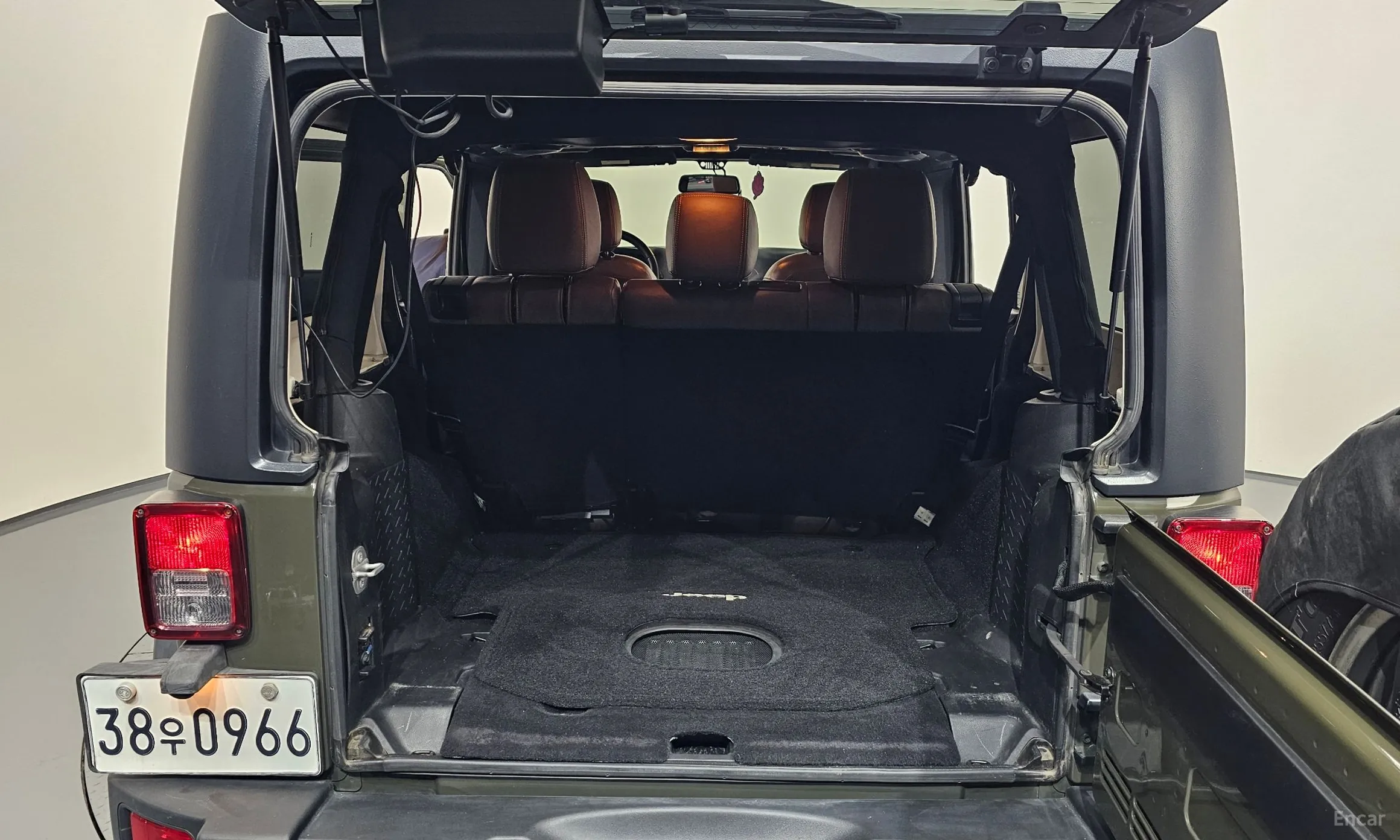 Jeep Wrangler (JK) превью 19