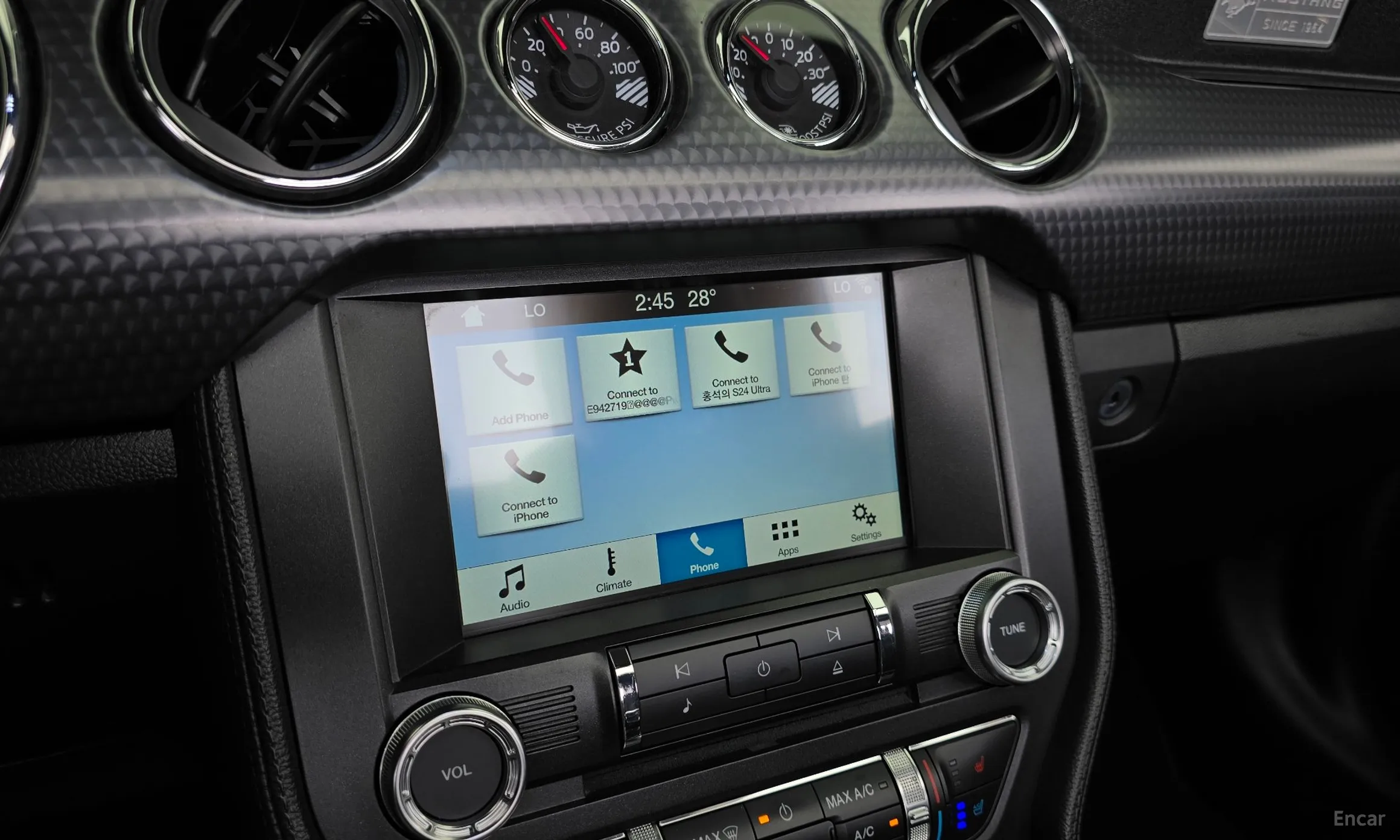 Ford Mustang превью 15
