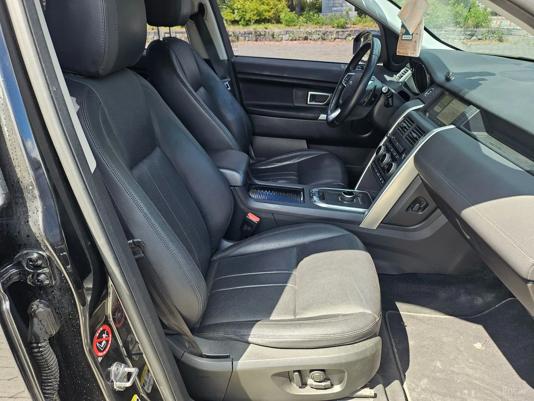 Land Rover Discovery Sports превью 12