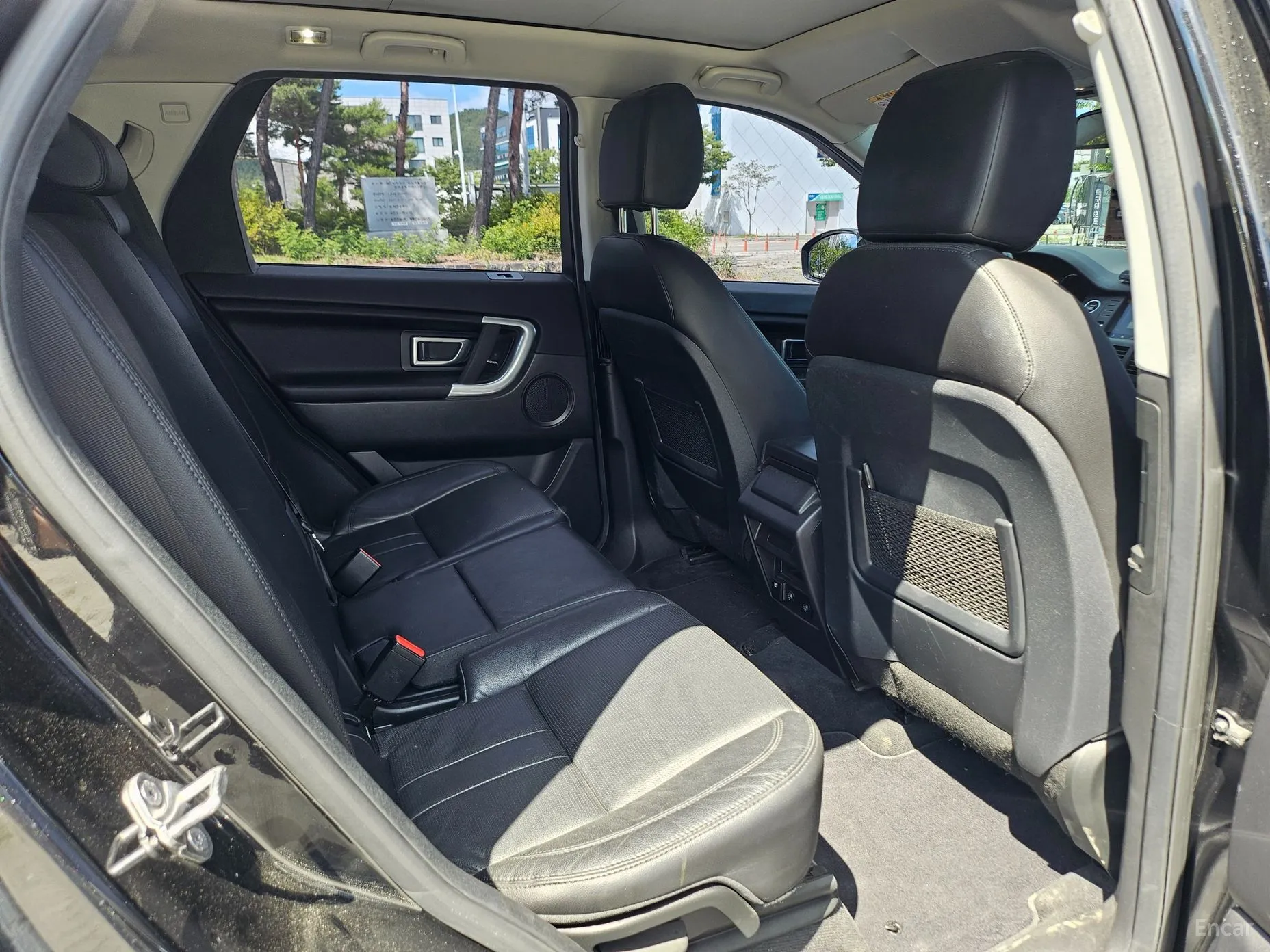 Land Rover Discovery Sports превью 13