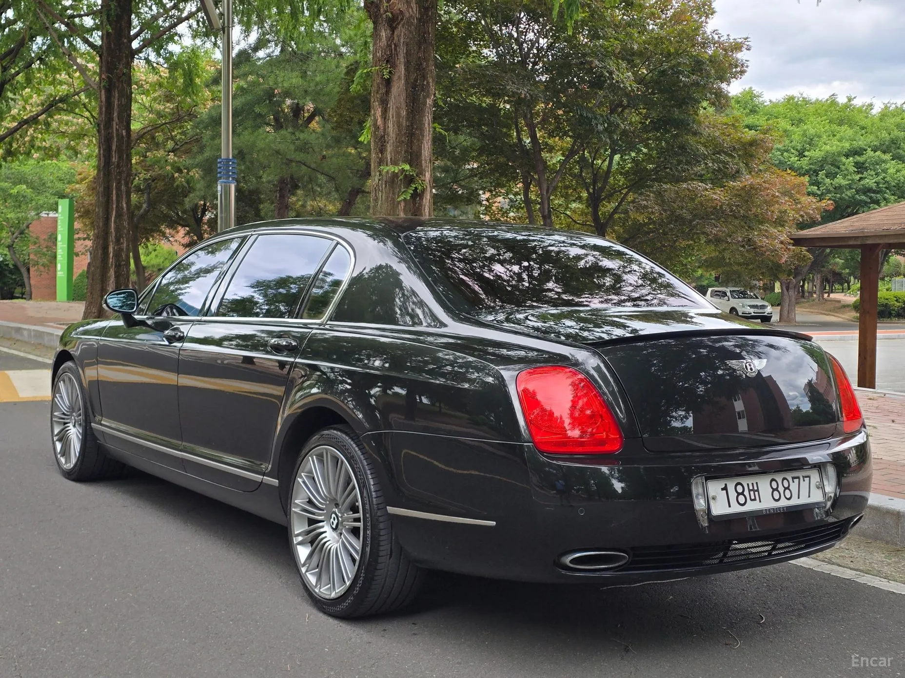 Bentley Flying Spur Gen 1 превью 5