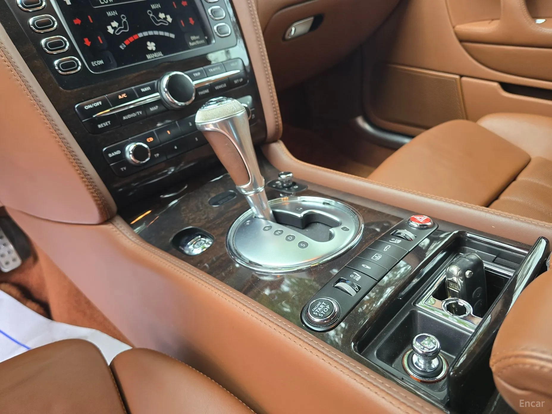 Bentley Flying Spur Gen 1 превью 9
