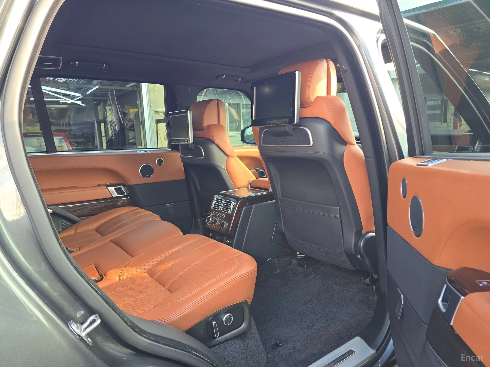 Land Rover Range Rover 4th Generation превью 12